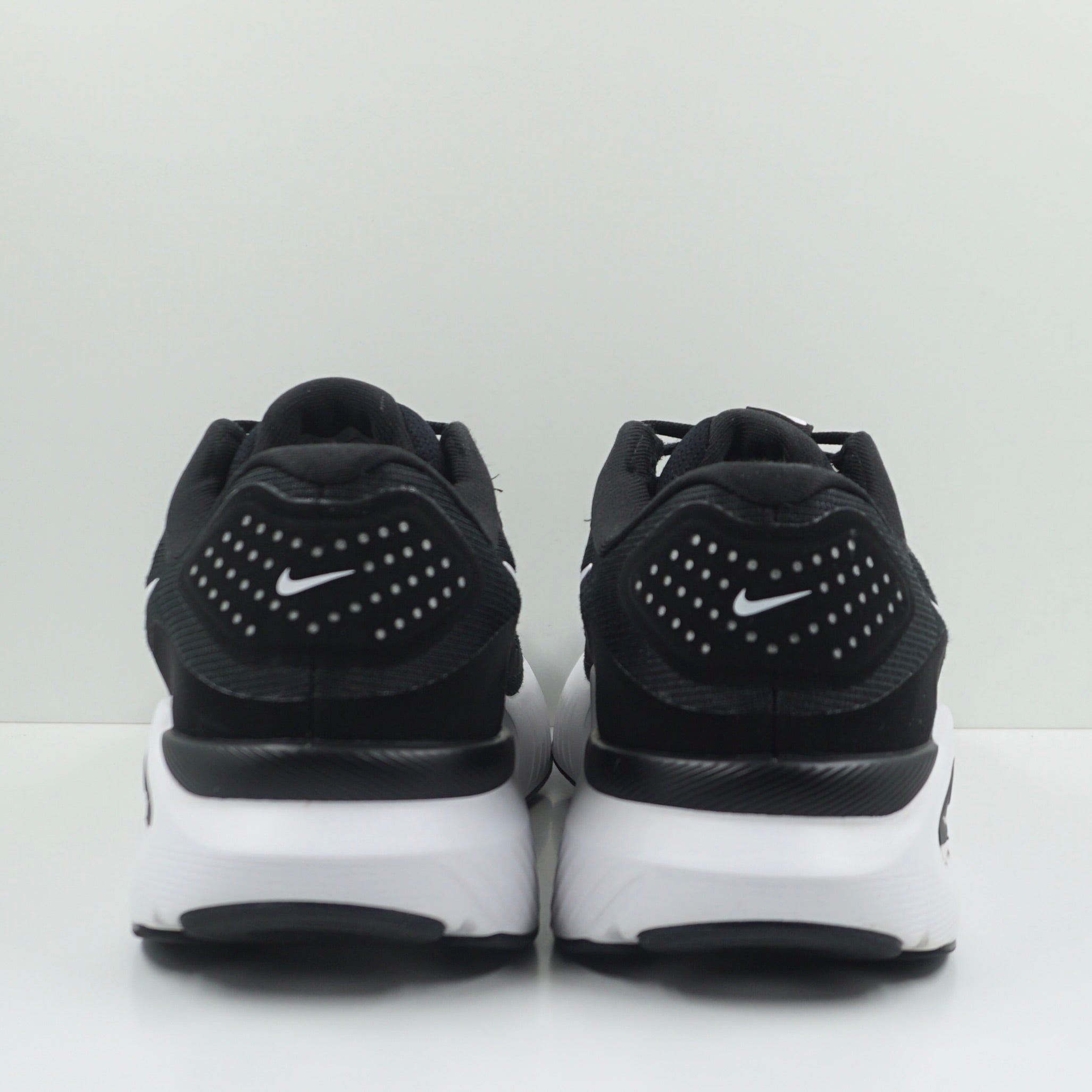 Nike Structure 26 Black White