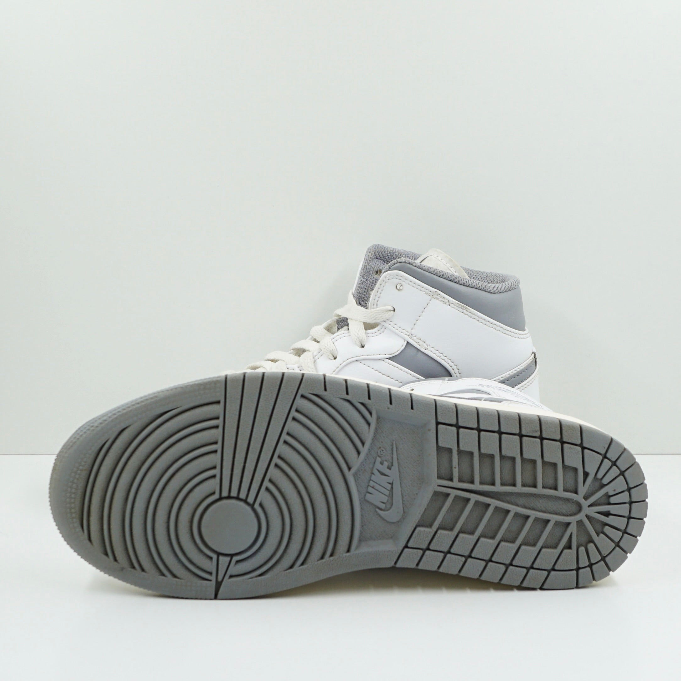 Jordan 1 Mid Neutral Grey