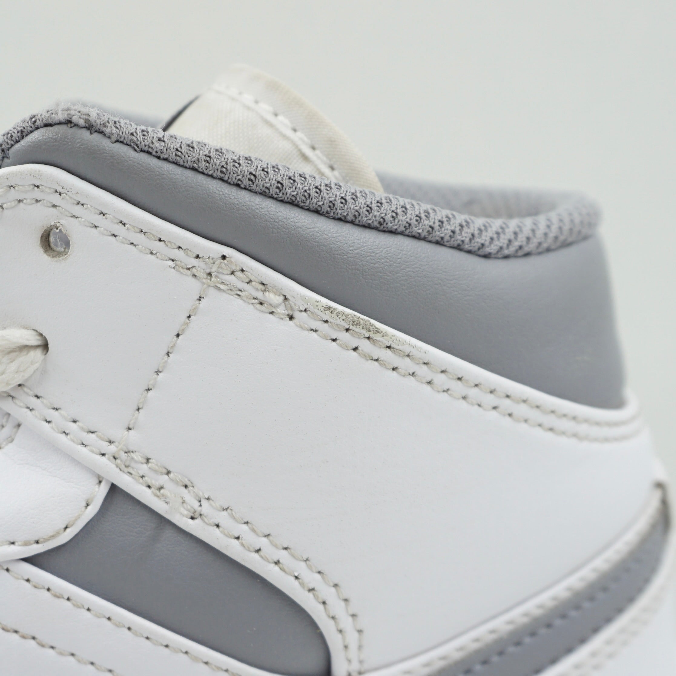 Jordan 1 Mid Neutral Grey