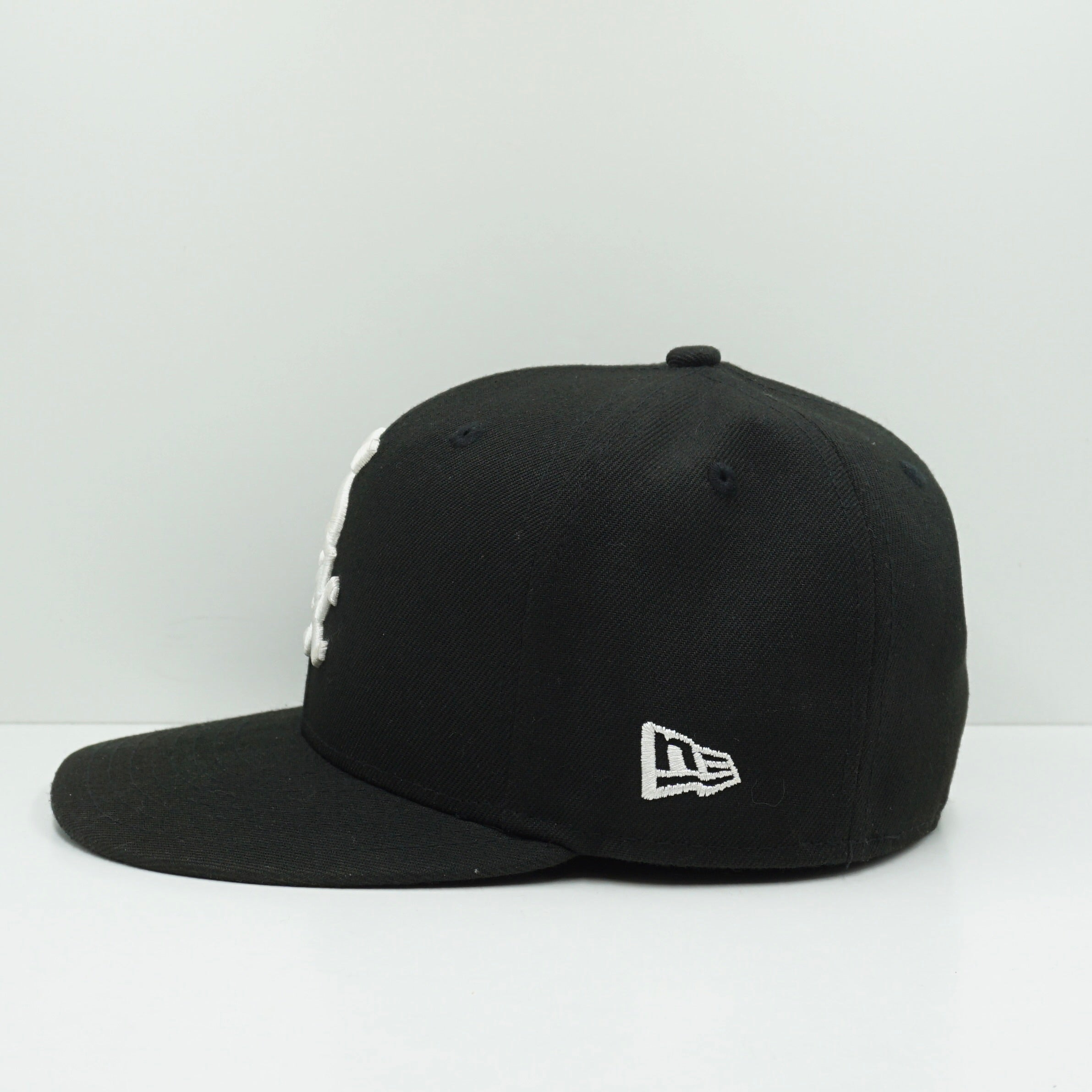 New Era White Sox Black/White Fitted Cap