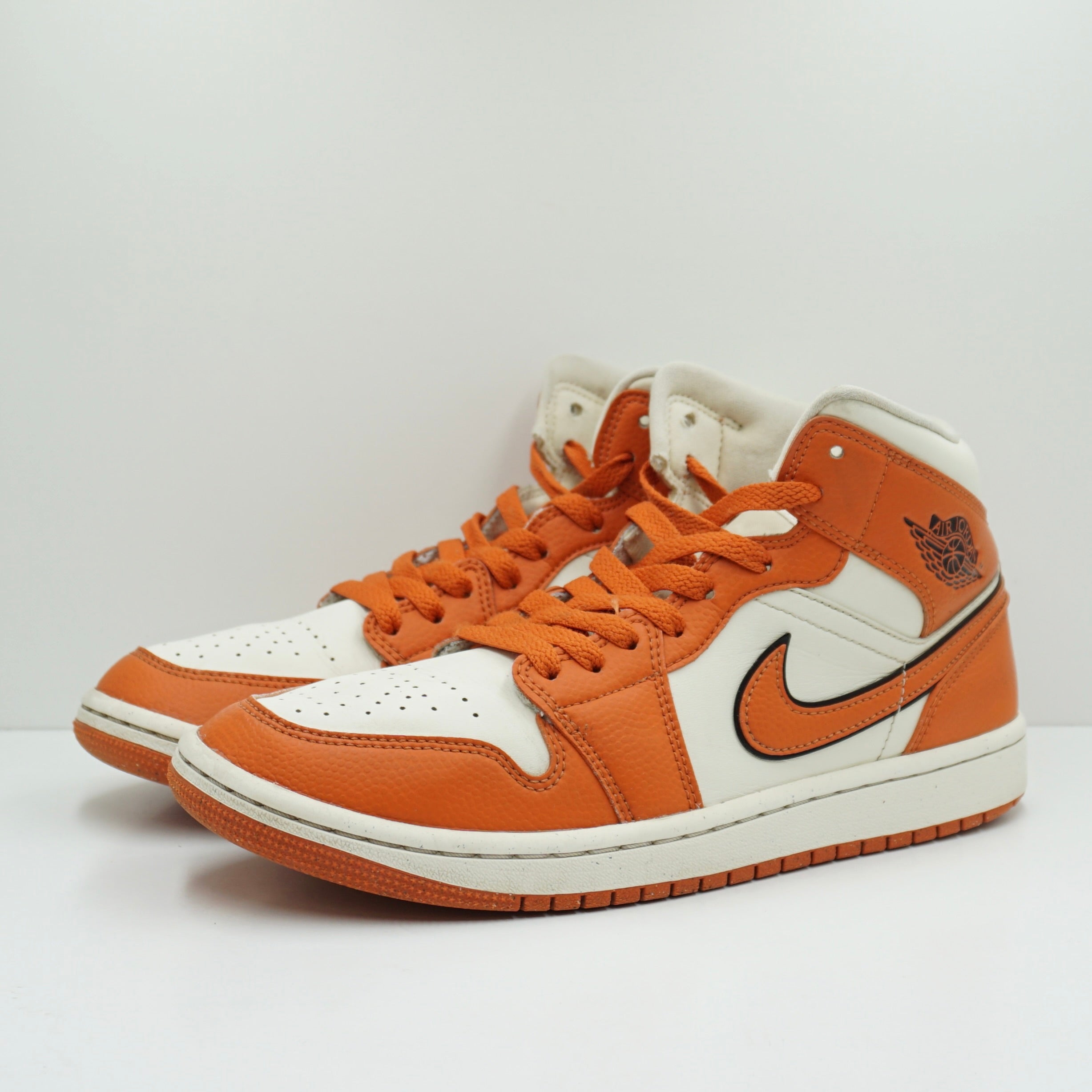 Jordan 1 Mid SE Sport Spice (W)