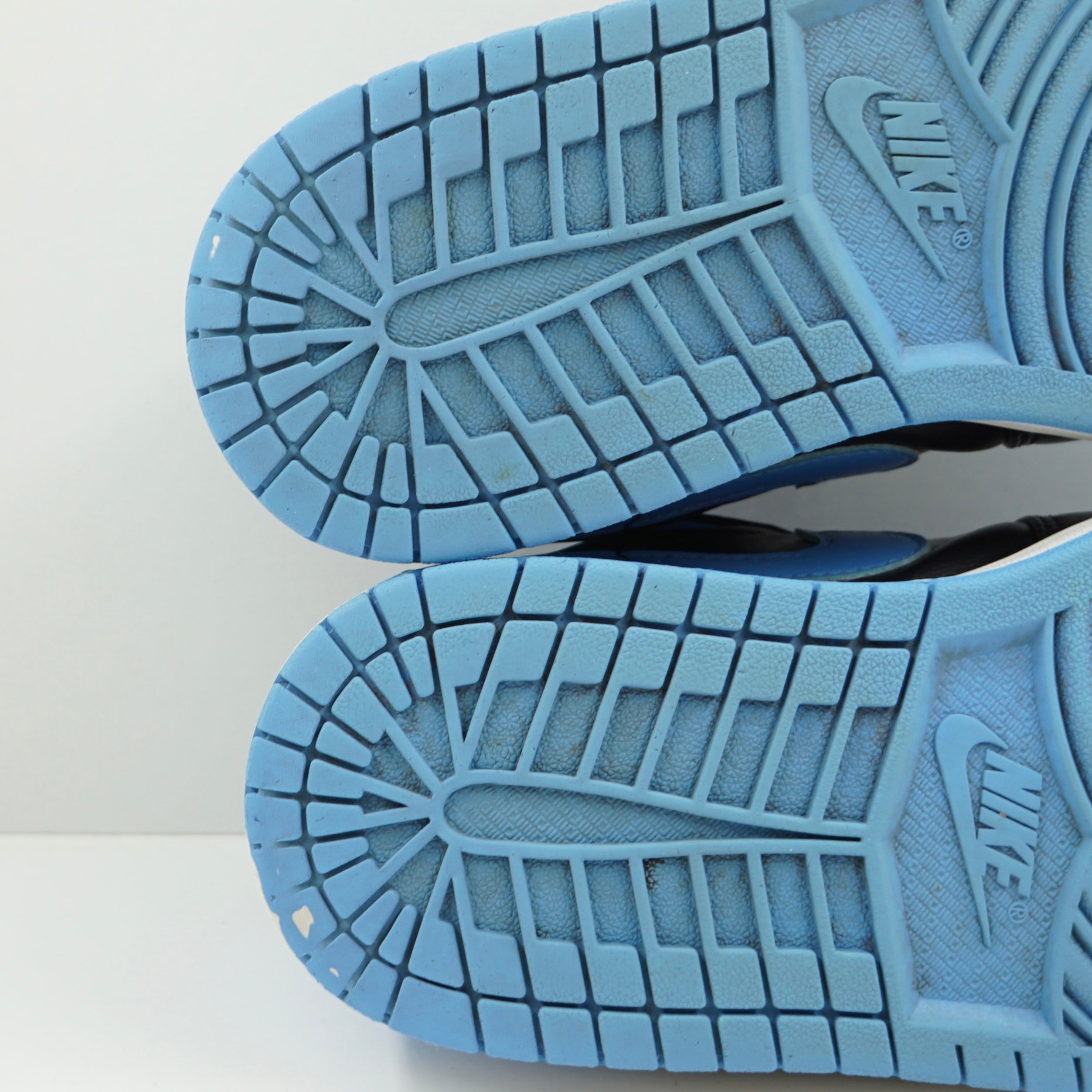 Jordan 1 Low Black University Blue
