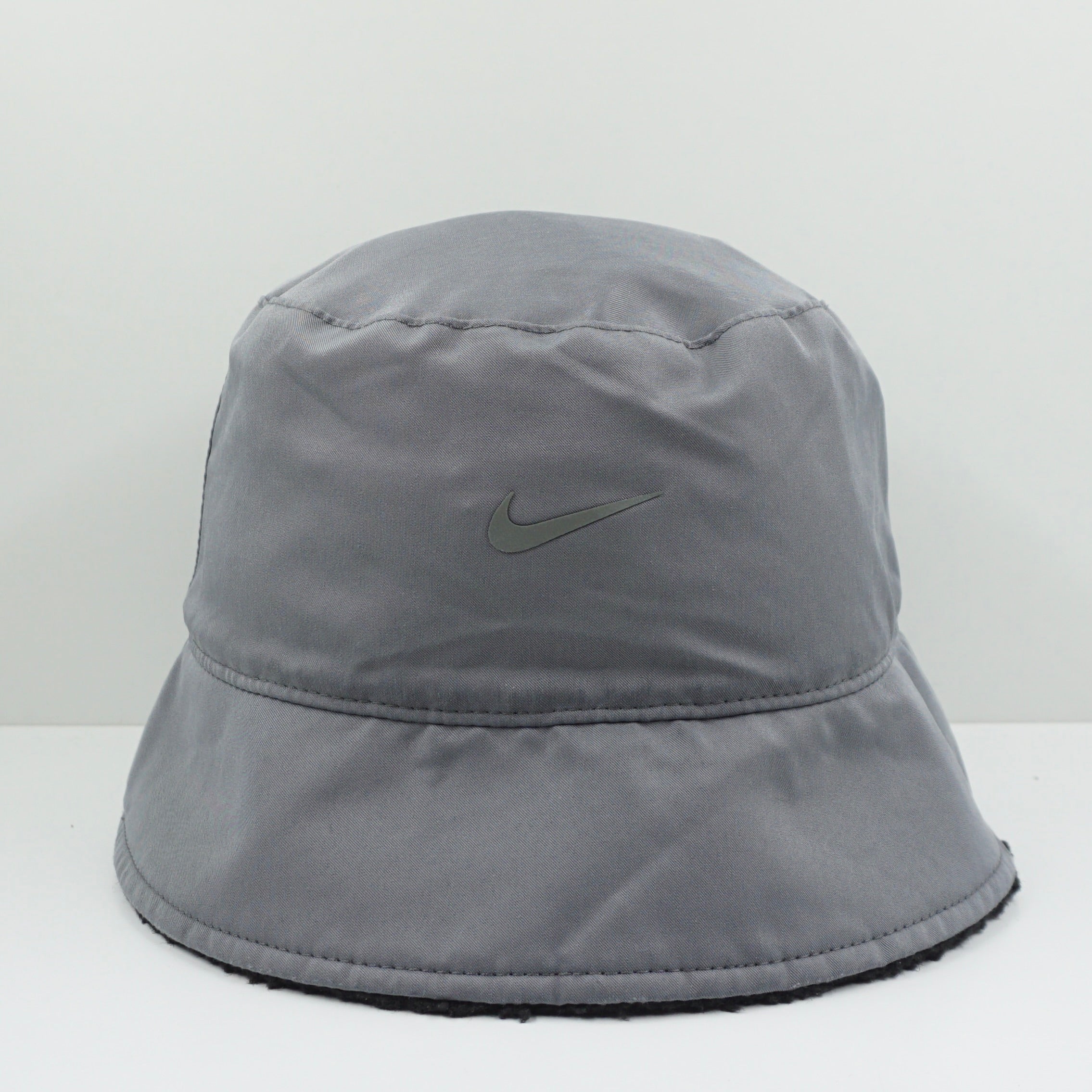 Nike Reverseble Fleece Bucket Hat