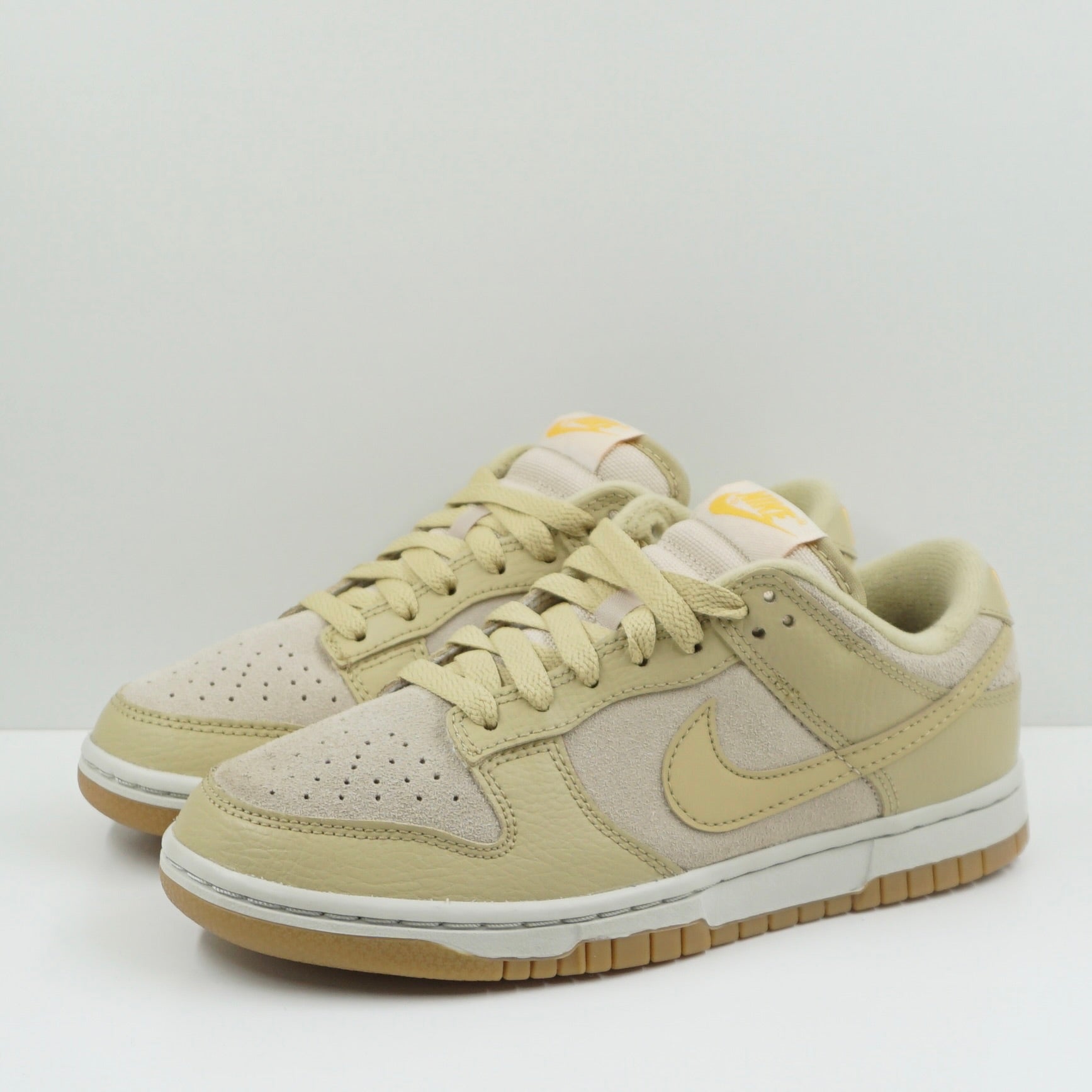 Nike Dunk Low Khaki Suede Gum