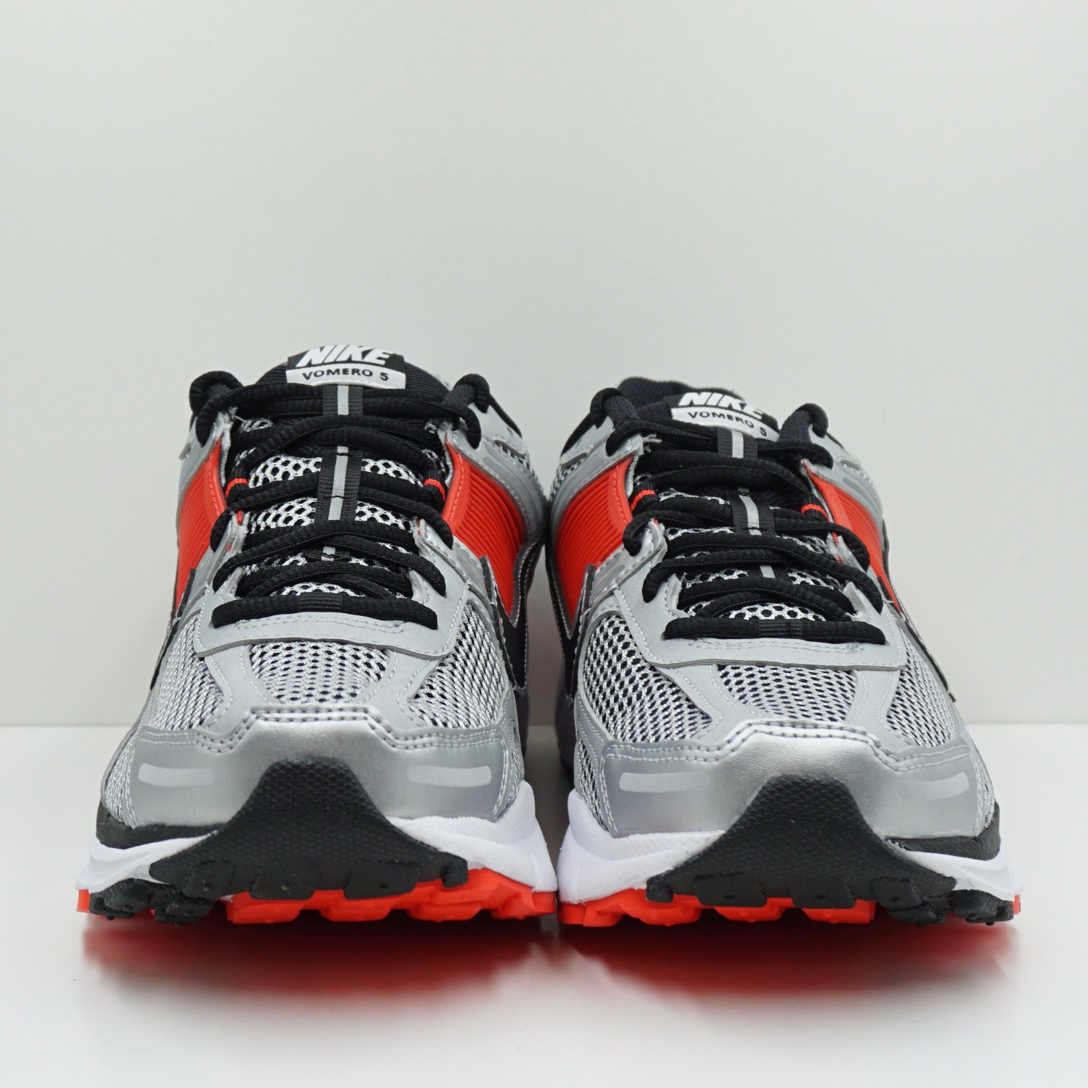 Nike Zoom Vomero 5 Bright Crimson Metallic Silver