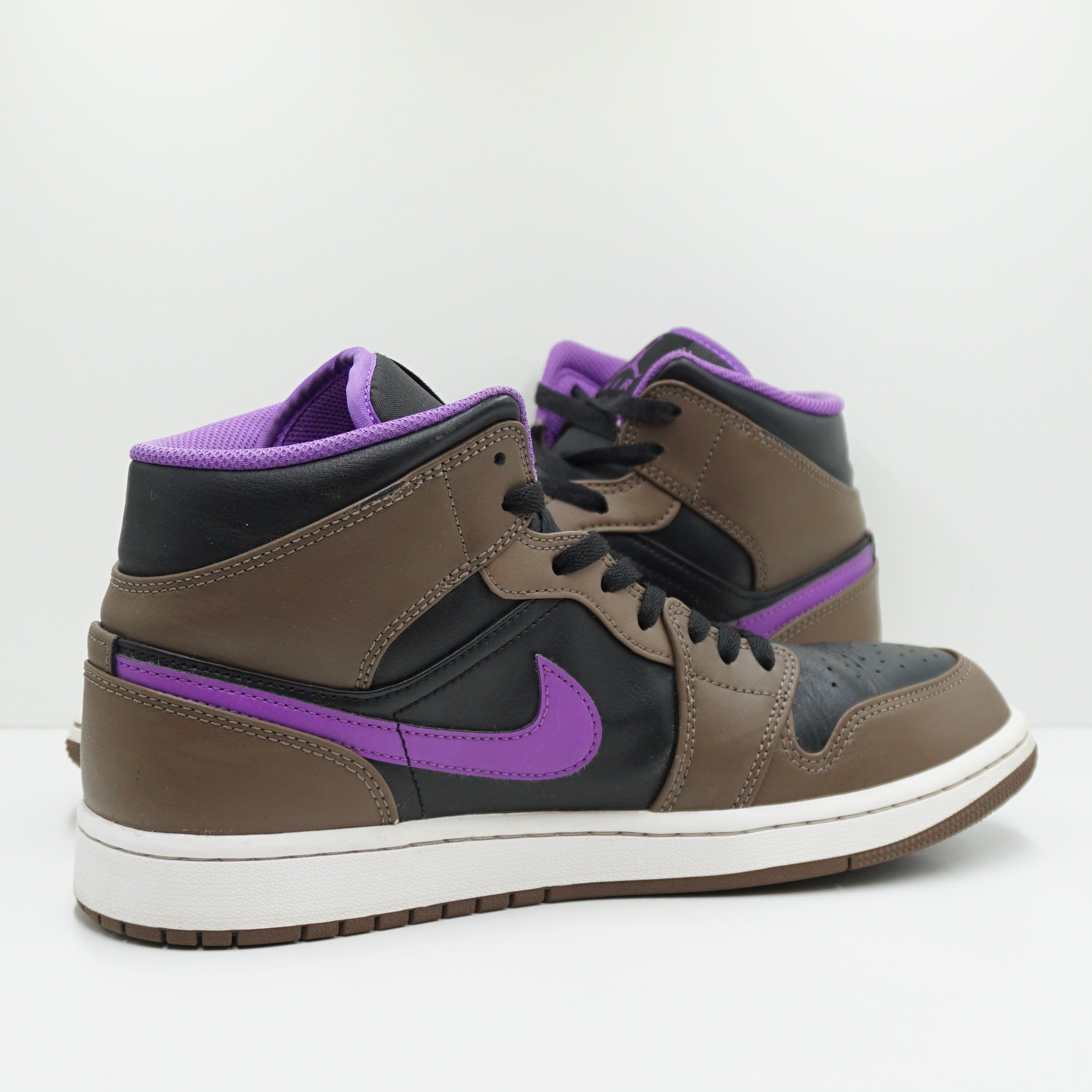 Jordan 1 Mid Palomino