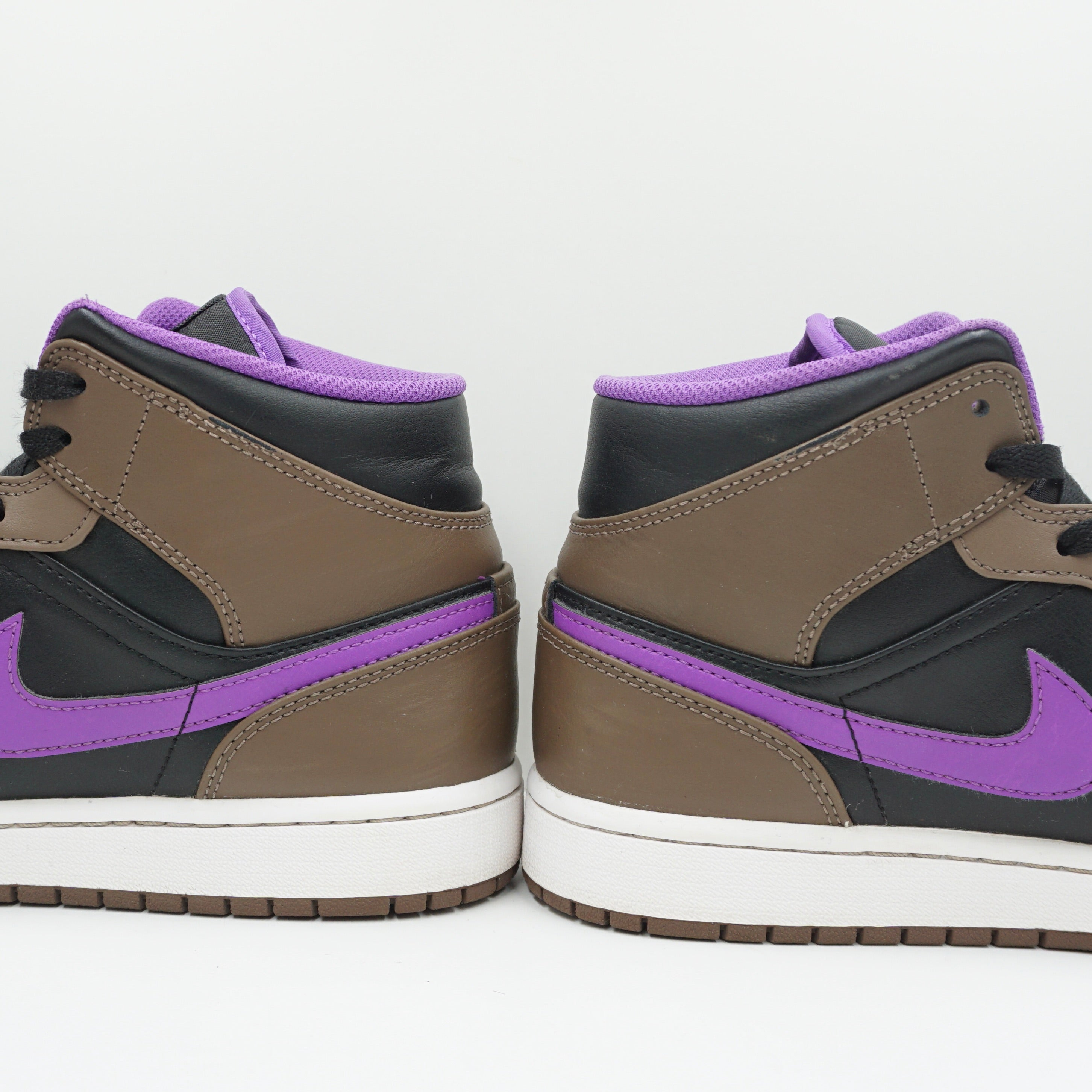 Jordan 1 Mid Palomino