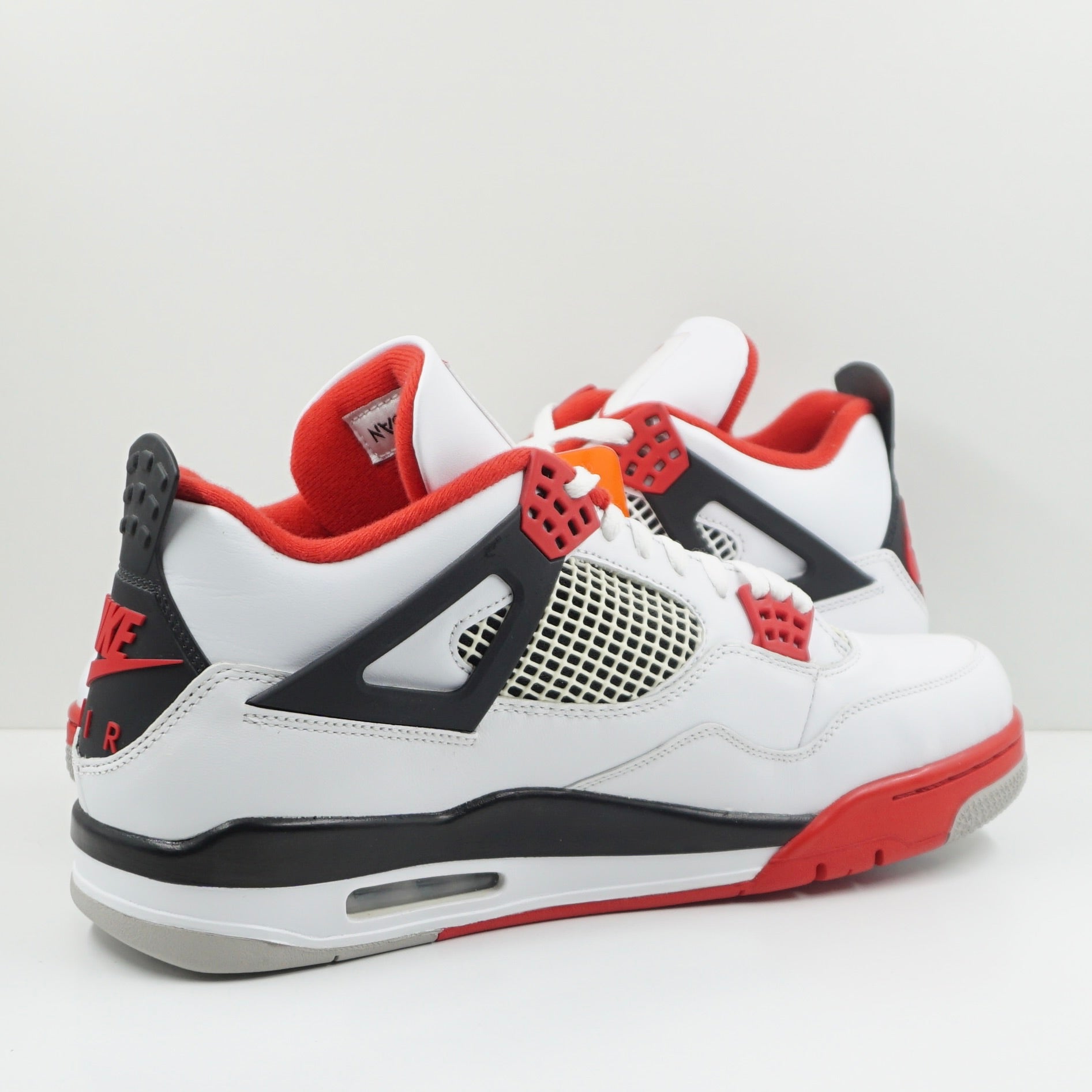 Jordan 4 Retro Fire Red (2020)