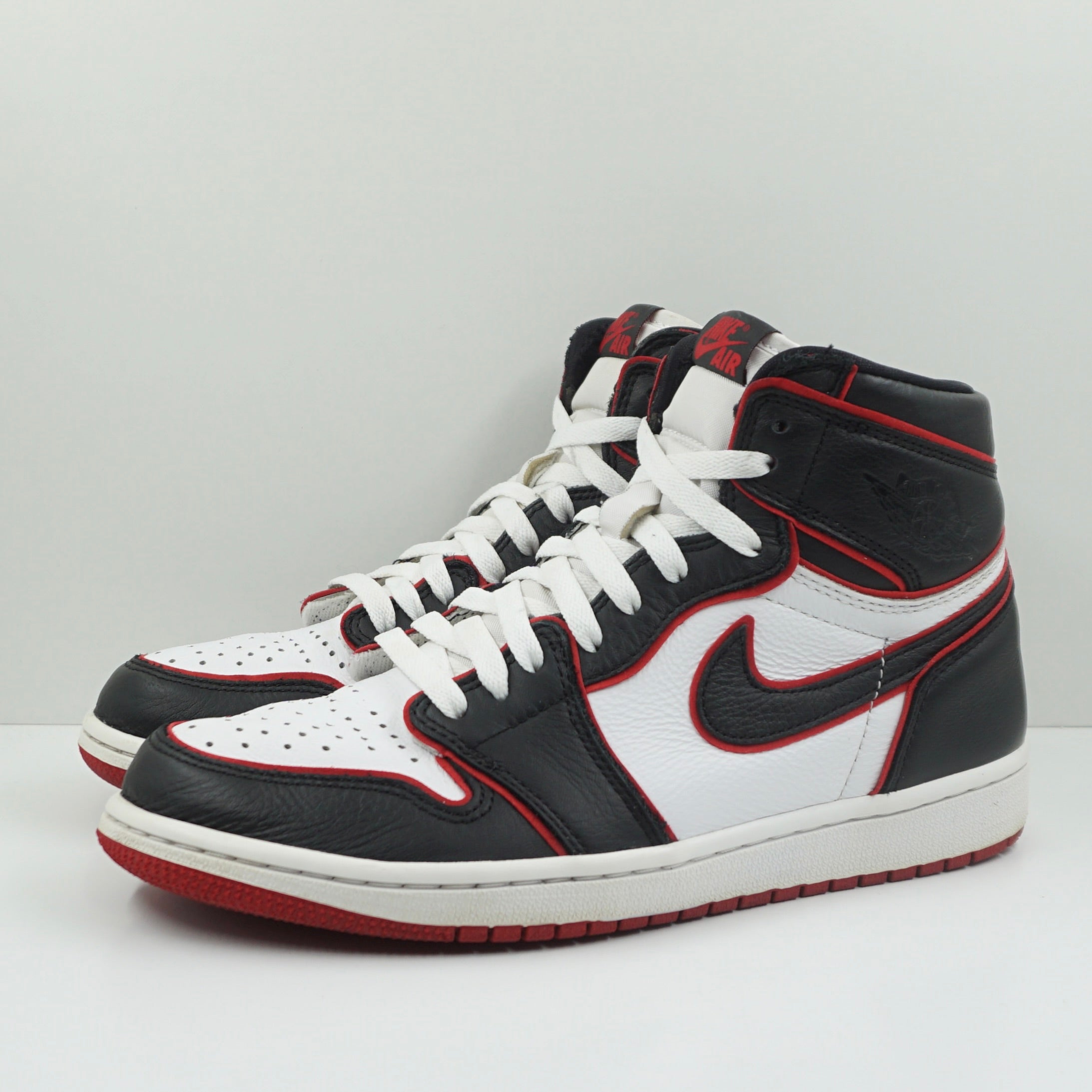 air jordan 1 retro high og bloodline womens