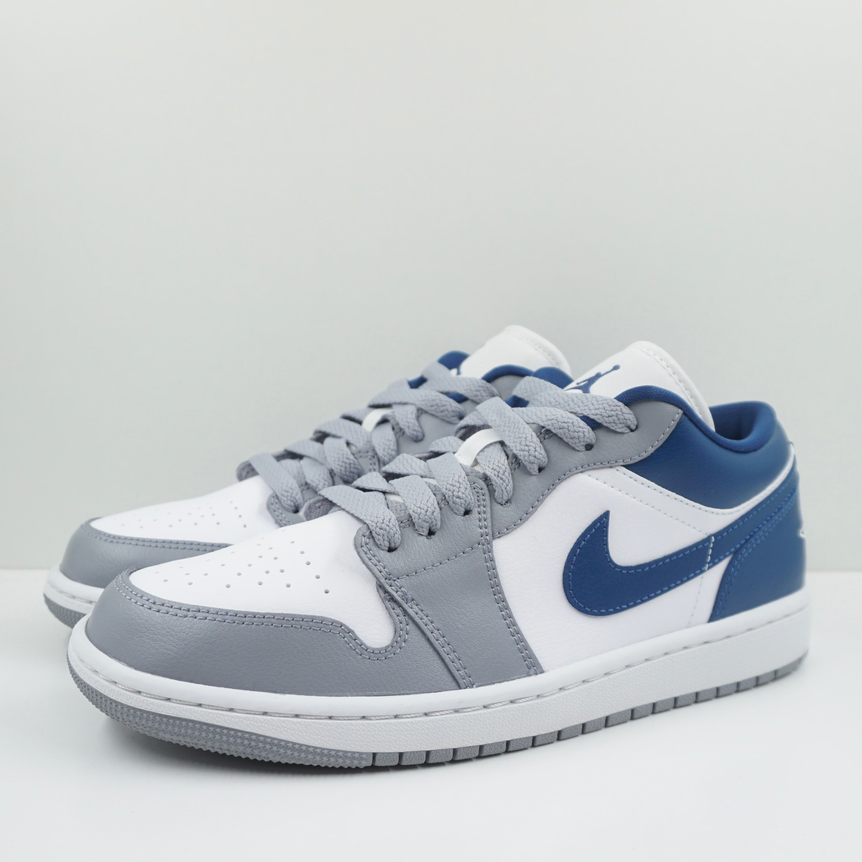 Jordan 1 Low Stealth French Blue (W)