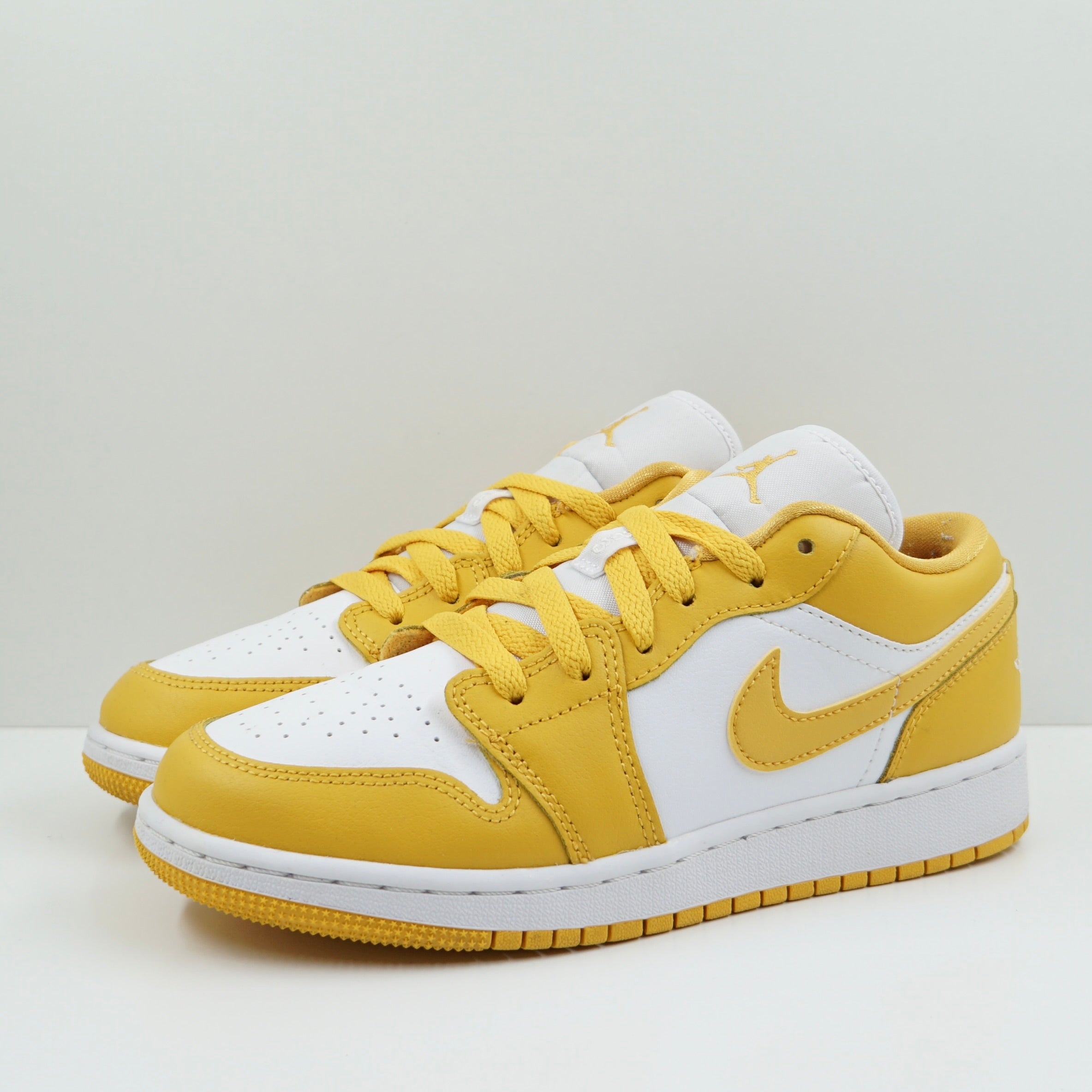 Jordan 1 Low White Pollen (GS)