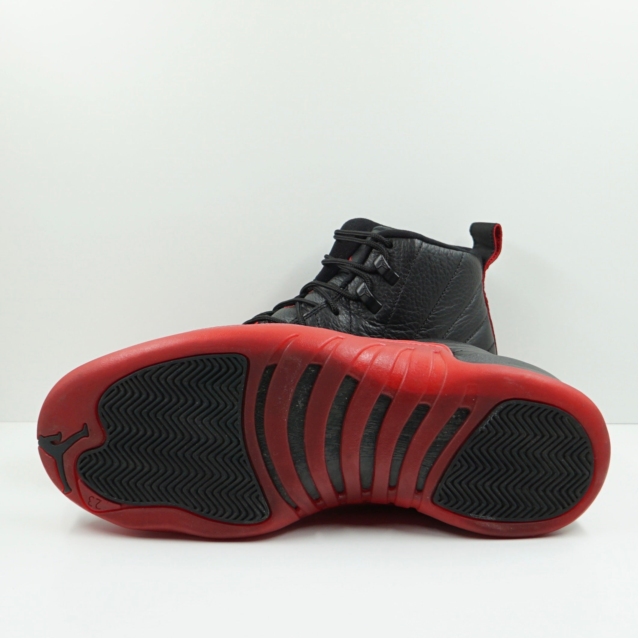 Jordan 12 Retro Flu Game (2016)
