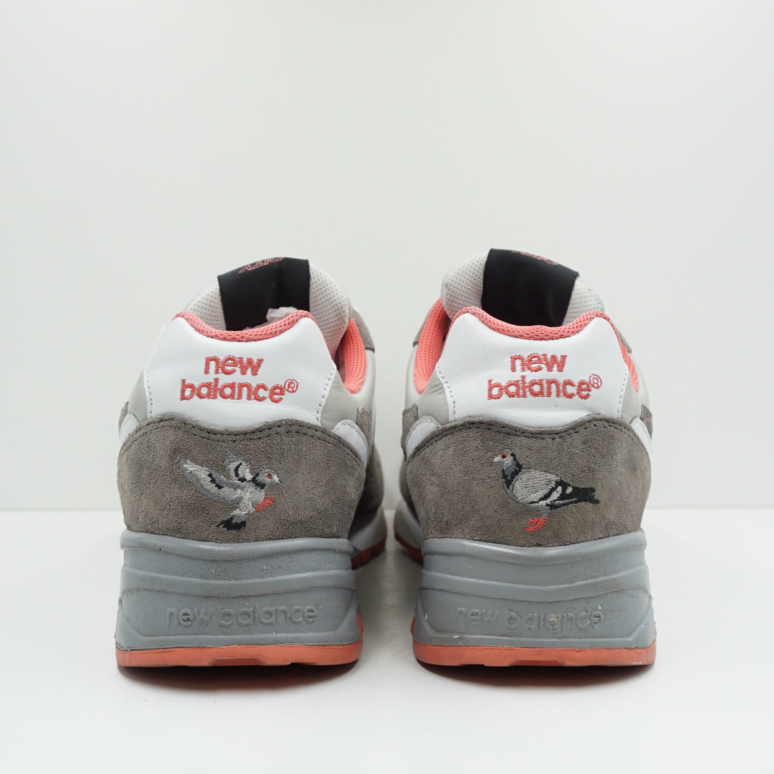 New Balance 575 Staple Pigeon Grey