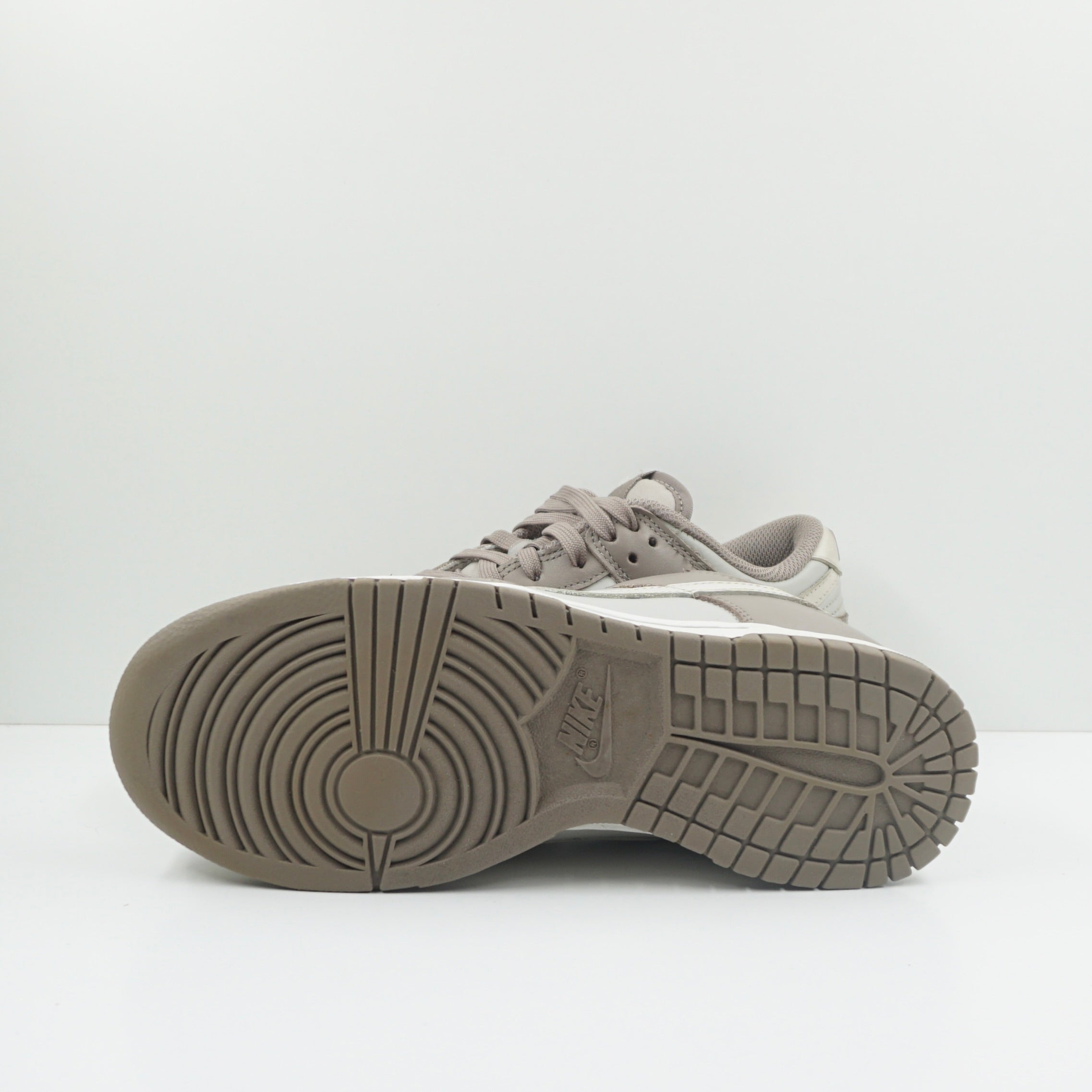 Nike Dunk Low Bone Beige (W)