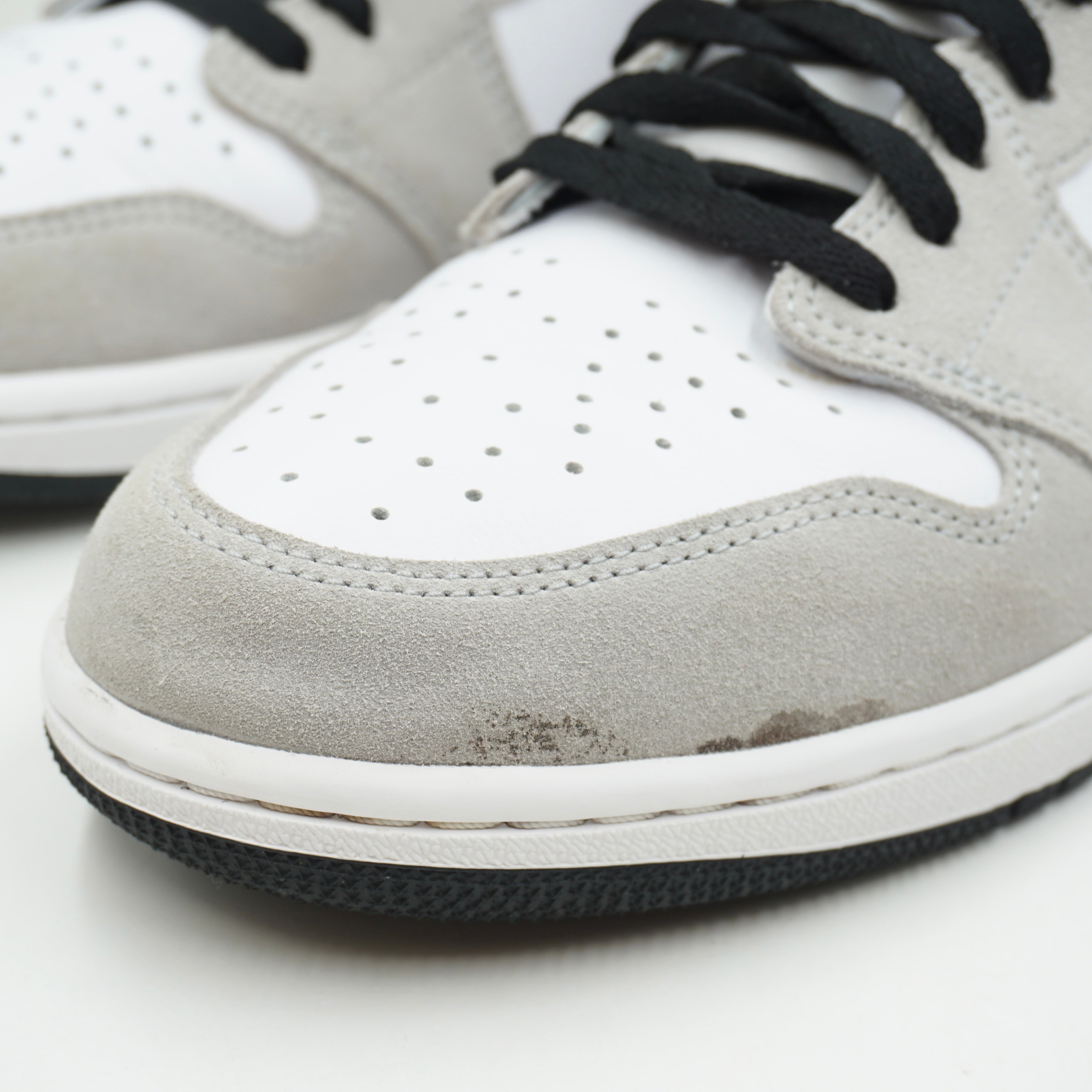 Jordan 1 Retro High Light Smoke Grey