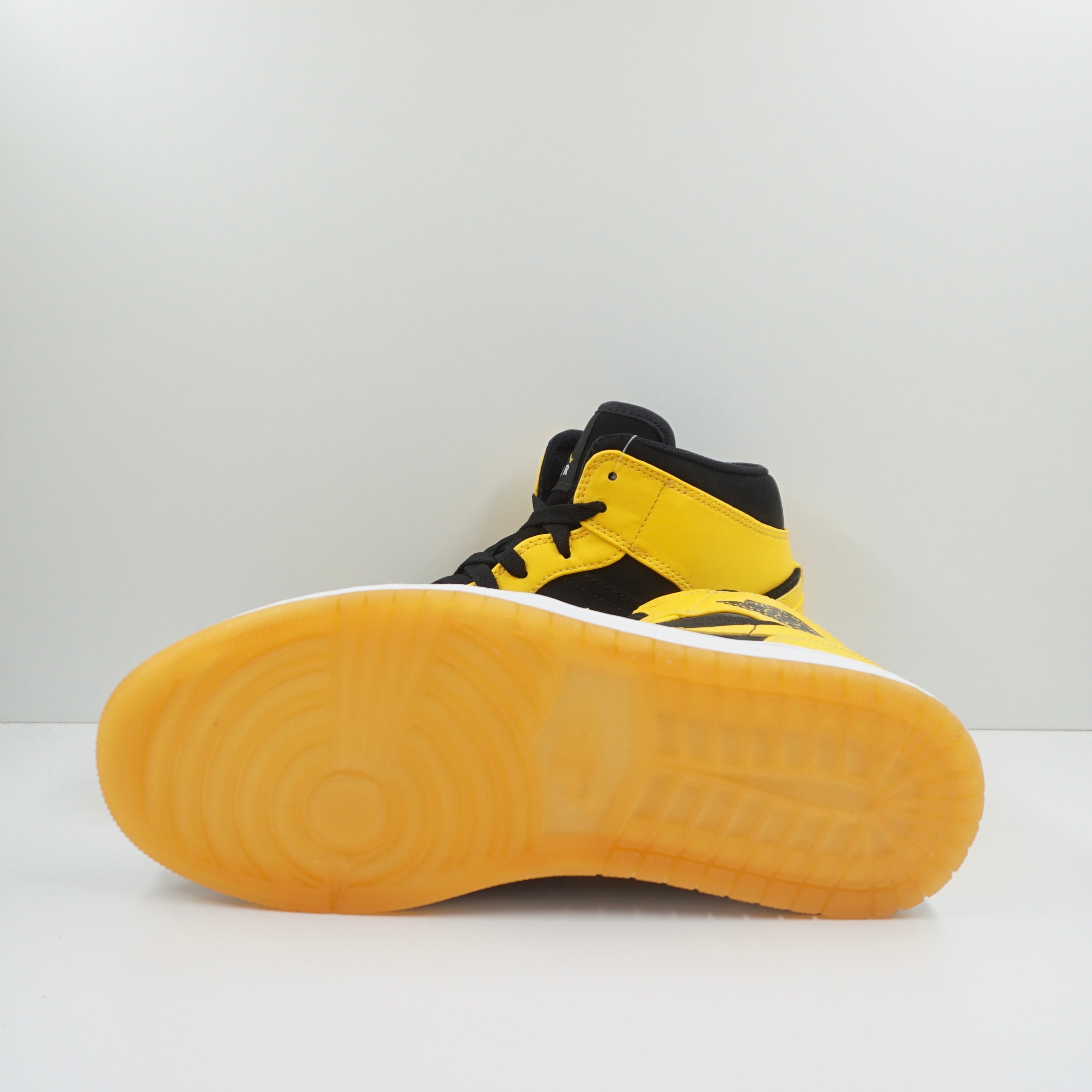 Jordan 1 Retro Mid New Love (2017)