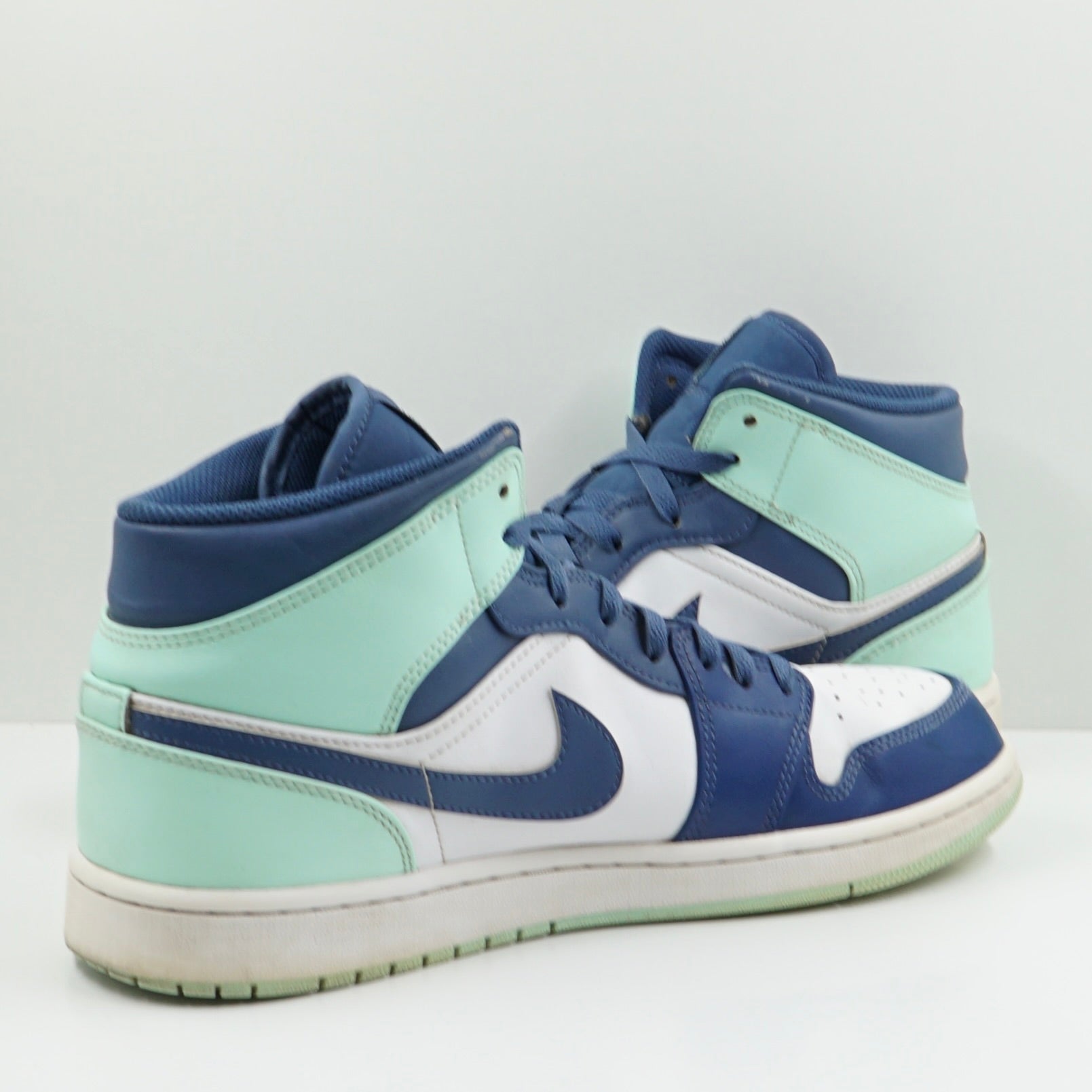 Jordan 1 Mid Mystic Navy Mint Foam