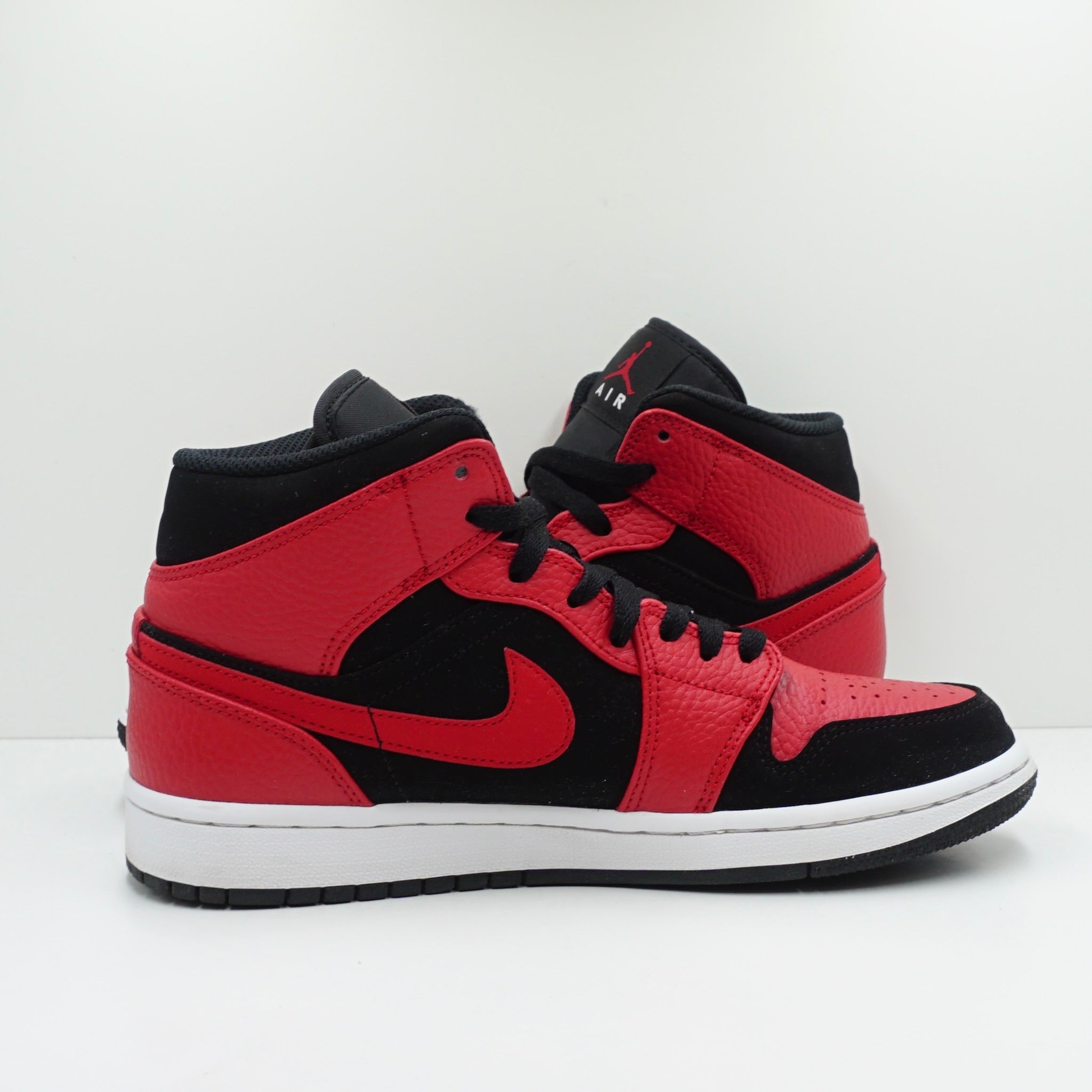 Jordan 1 Mid Reverse Bred