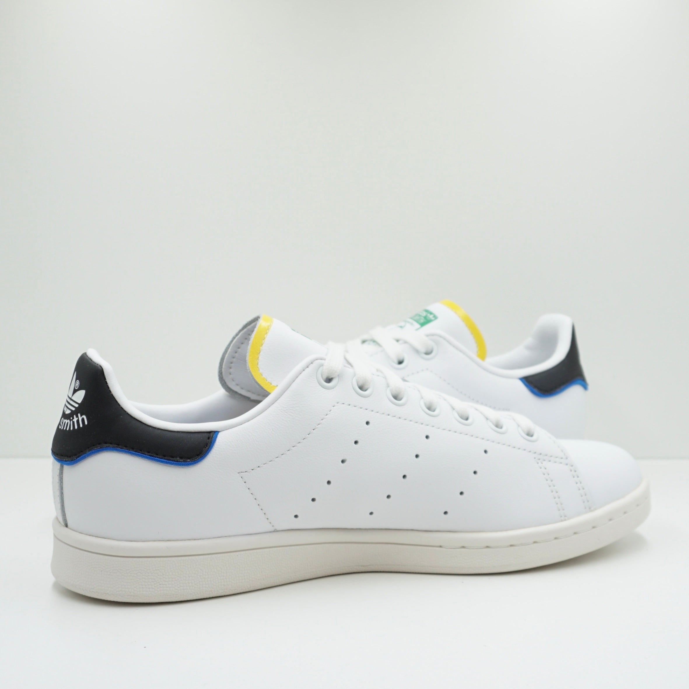 Adidas Stan Smith White Black Outlined