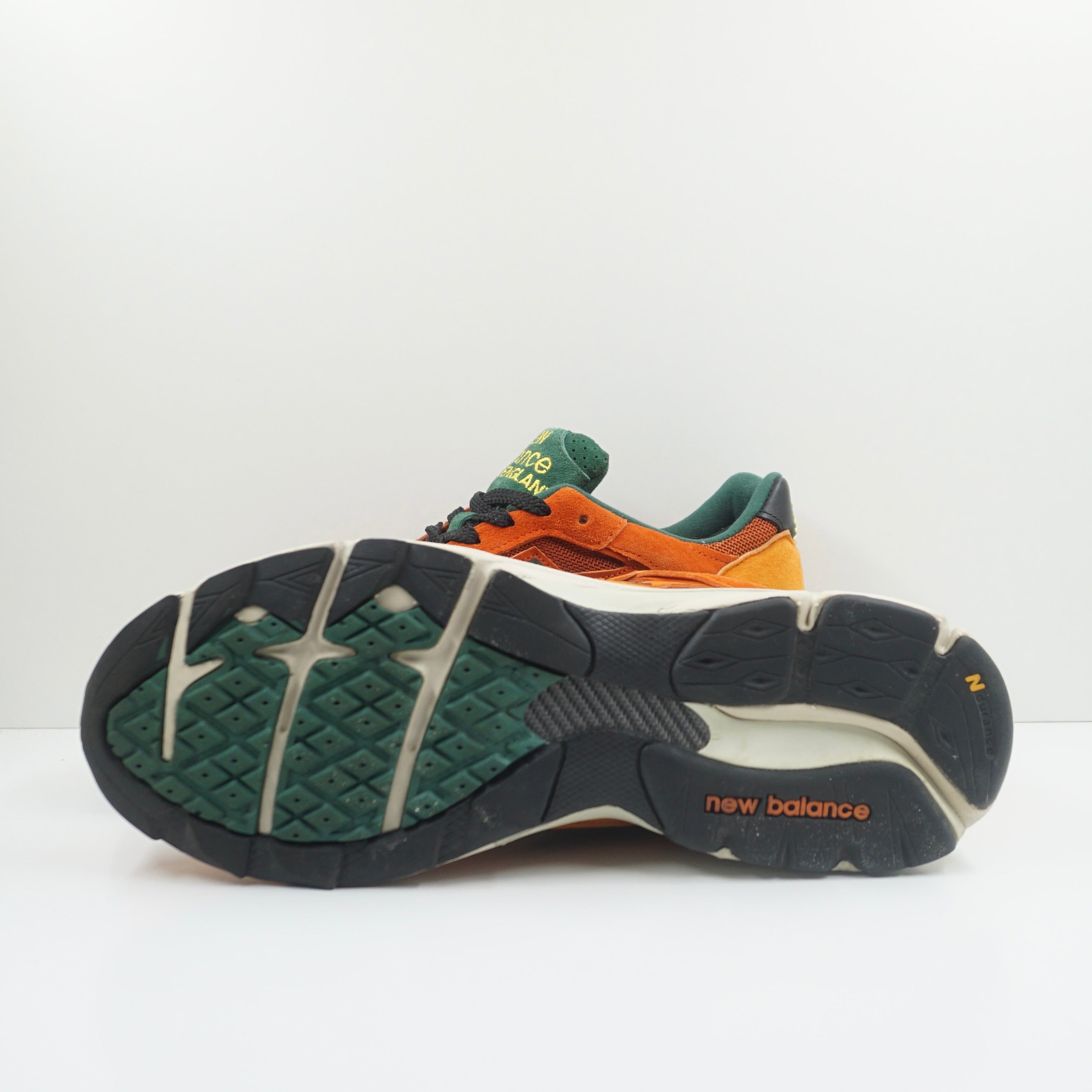 New Balance 920 Sneakersnstuff