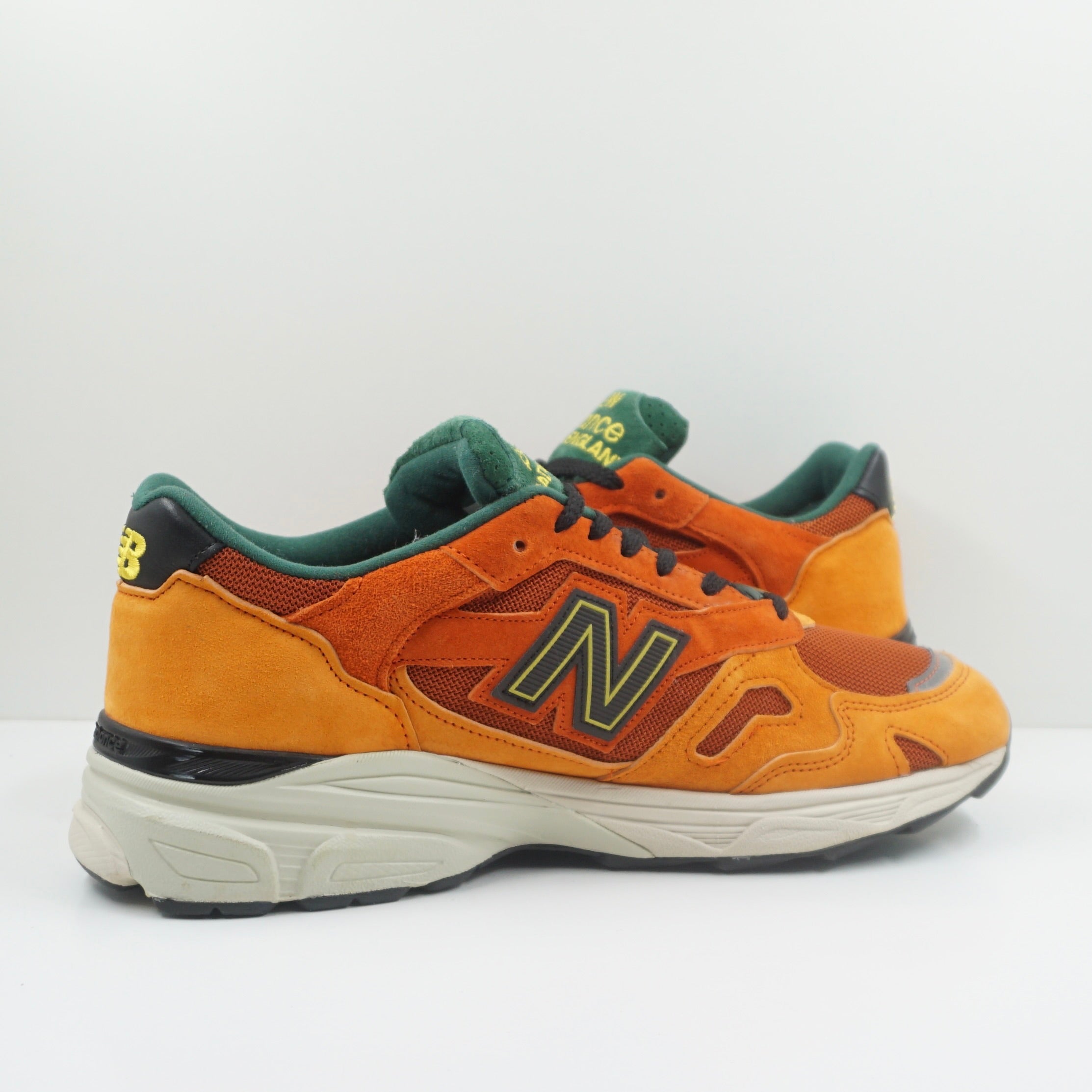 New Balance 920 Sneakersnstuff