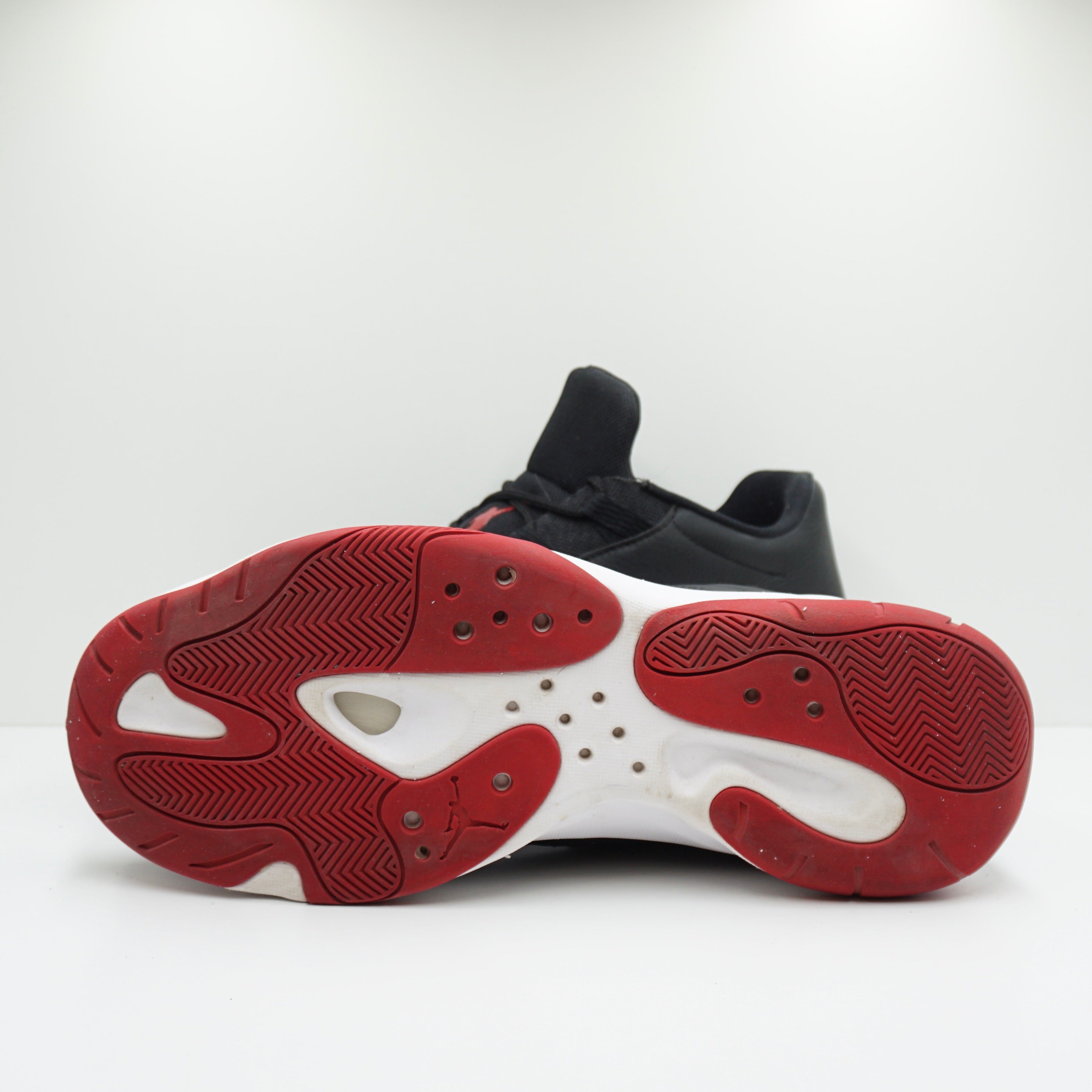 Jordan 11 CMFT Low Bred (2021)