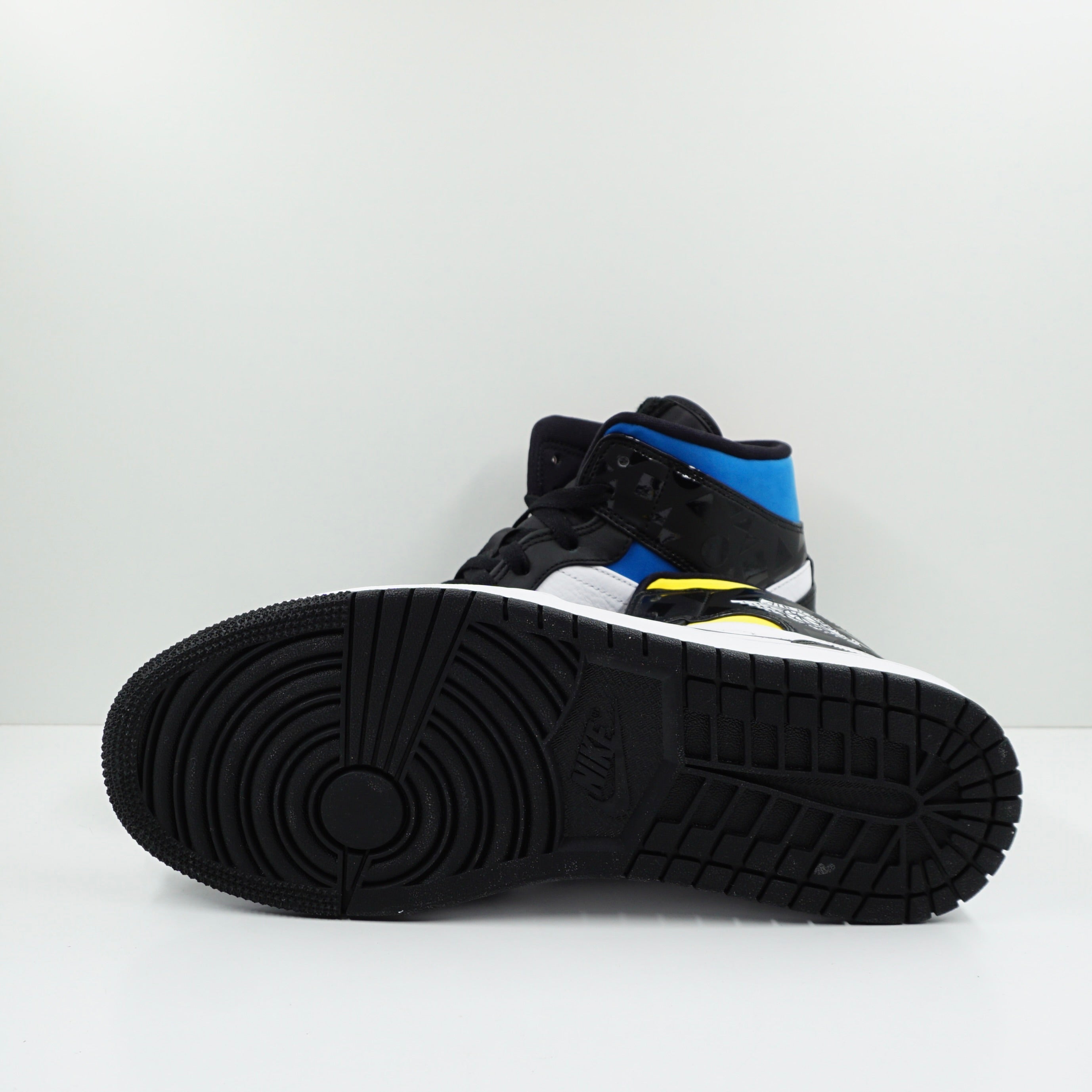Jordan 1 Mid Quai 54 (2019)