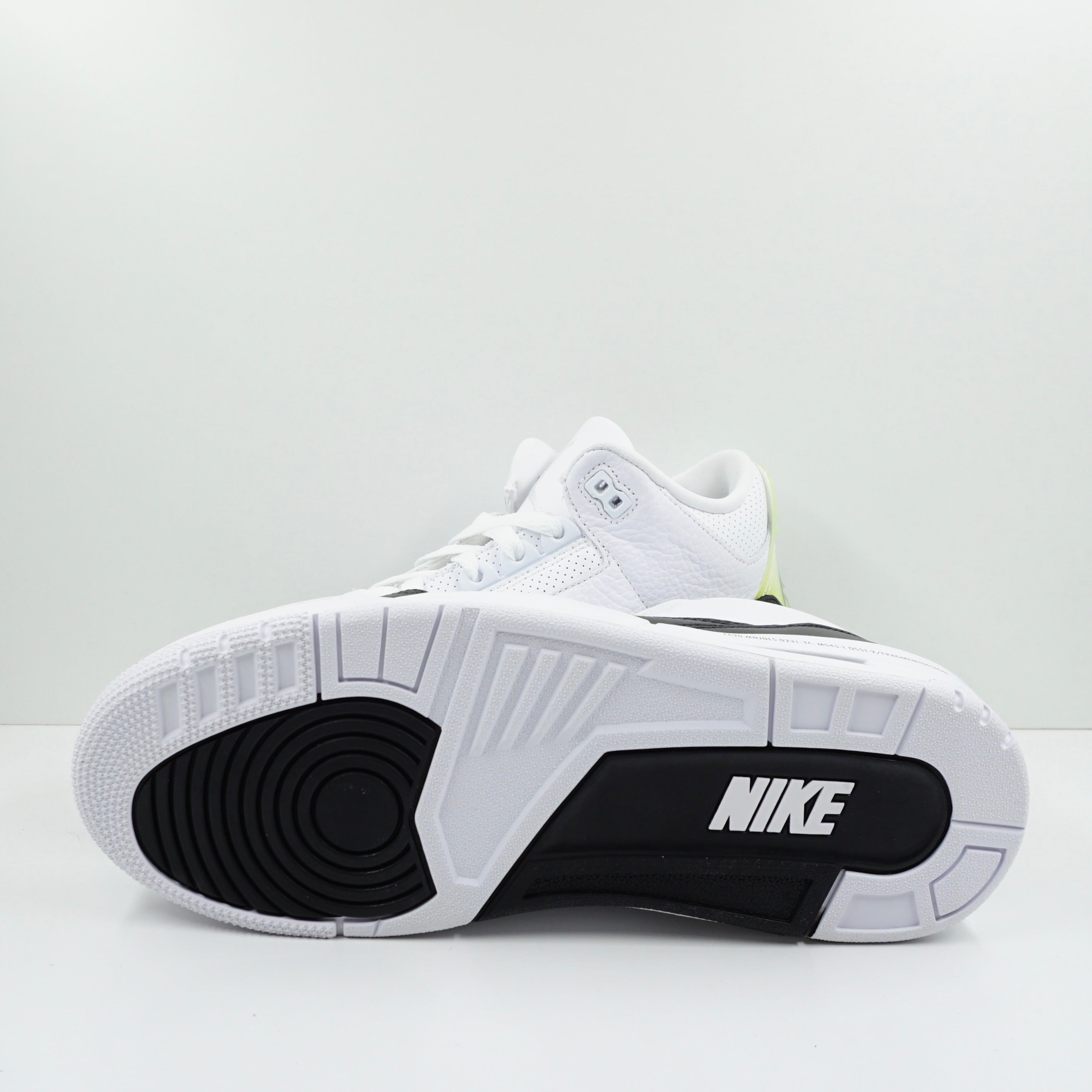 Jordan 3 Retro Fragment