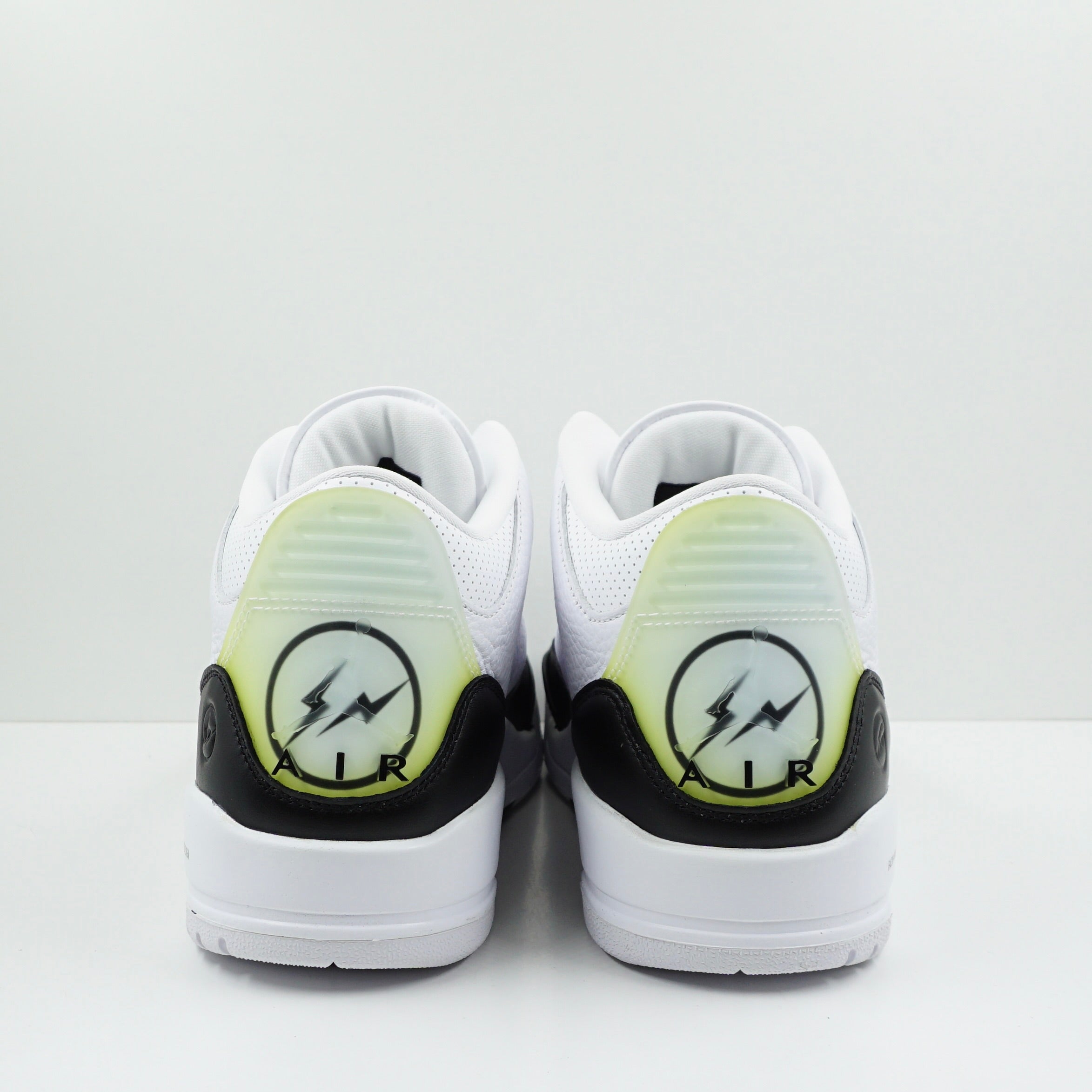 Jordan 3 Retro Fragment