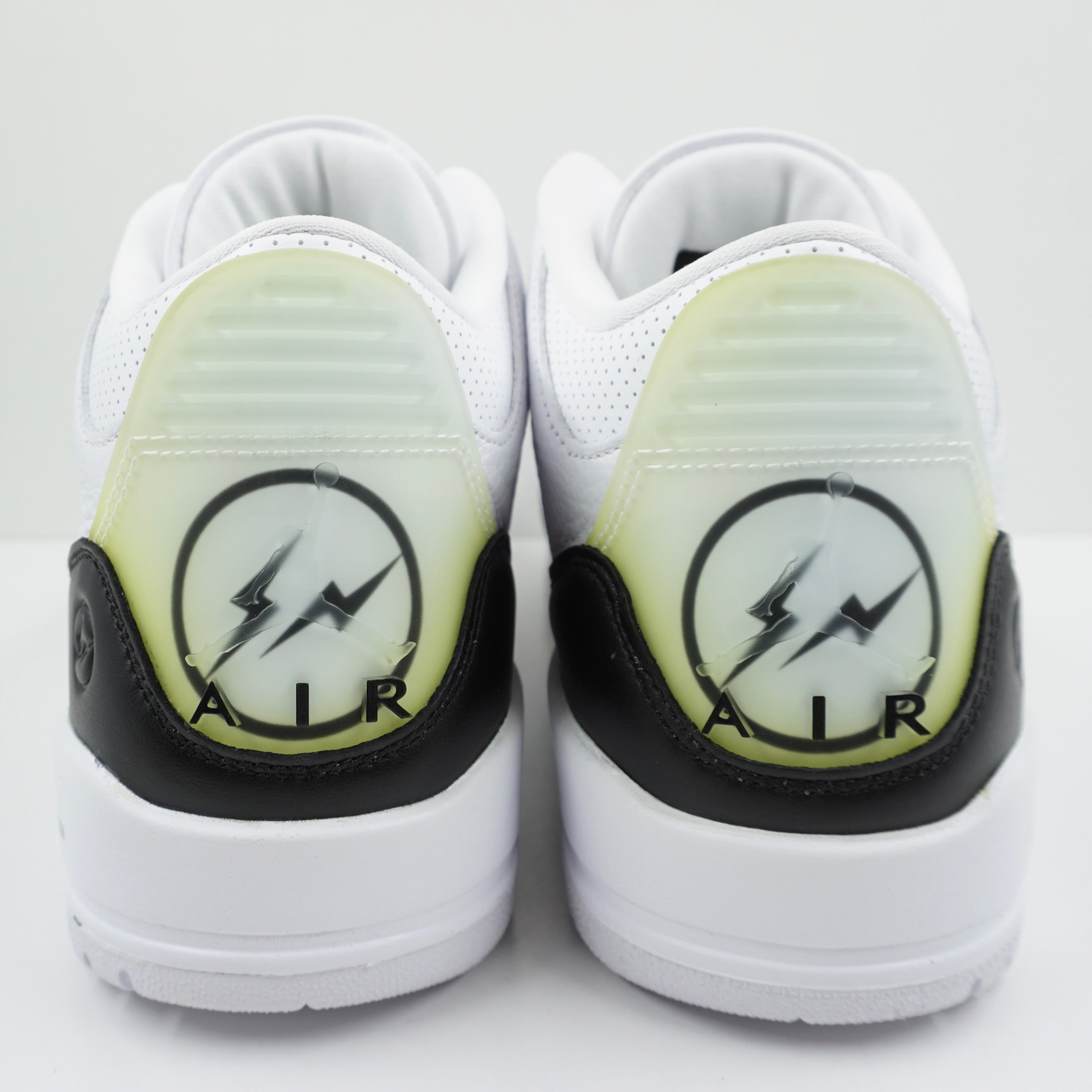 Jordan 3 Retro Fragment