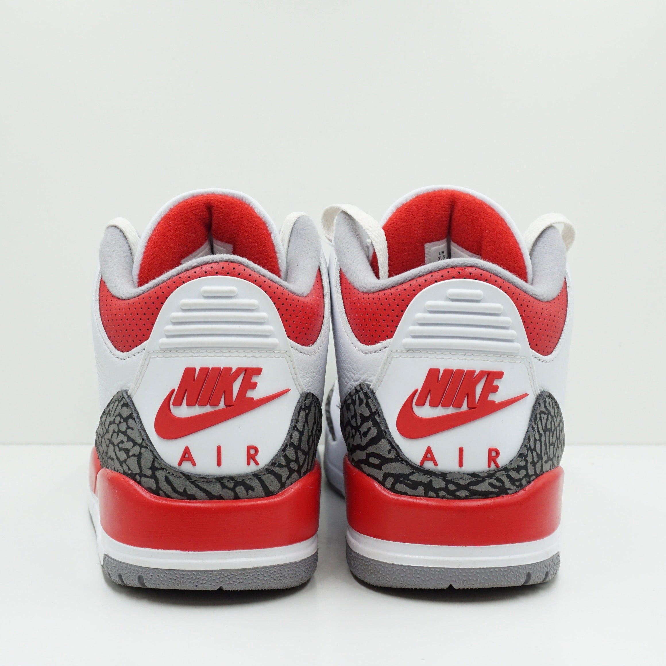 Jordan 3 Retro Fire Red (2022)