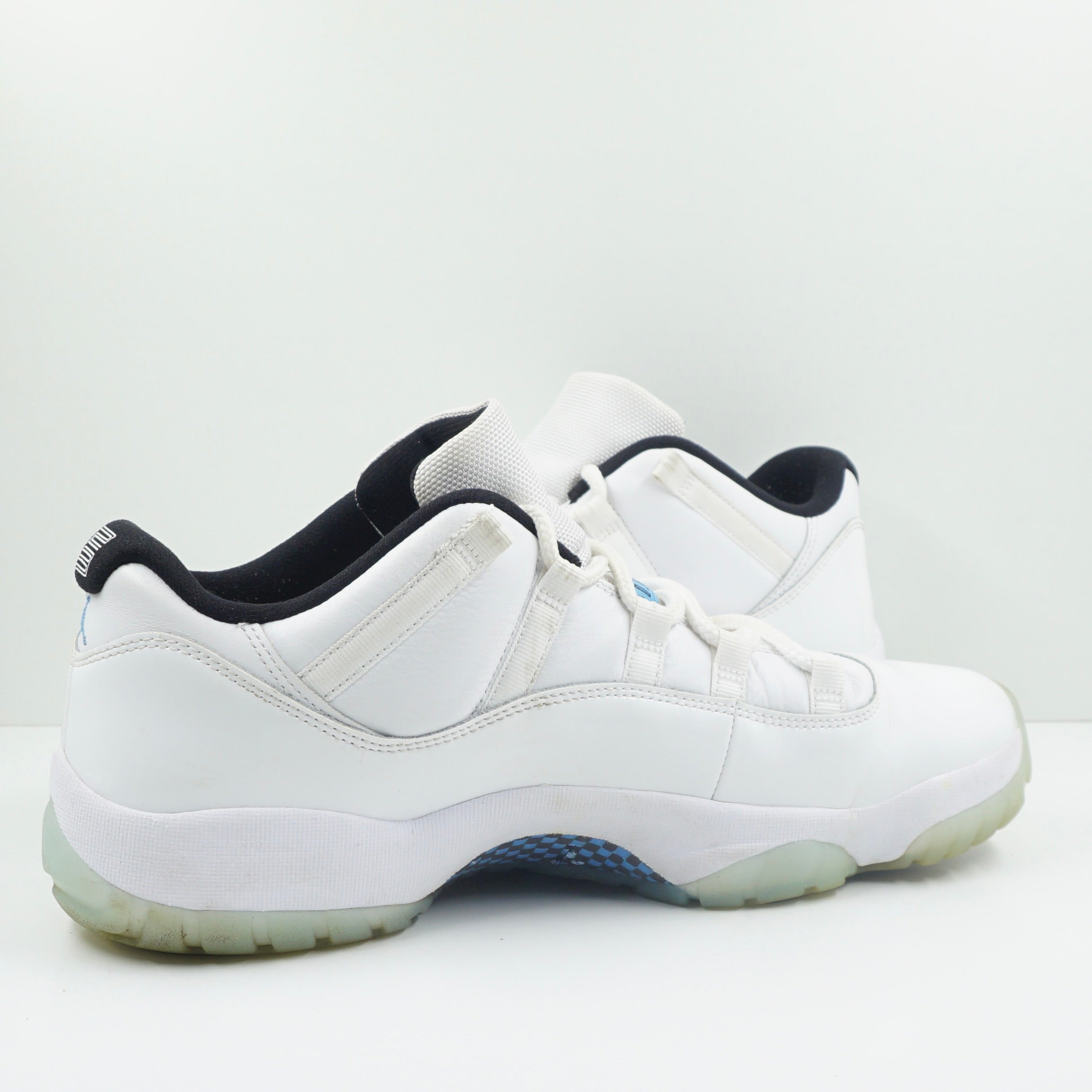 Jordan 11 Retro Low Legend Blue