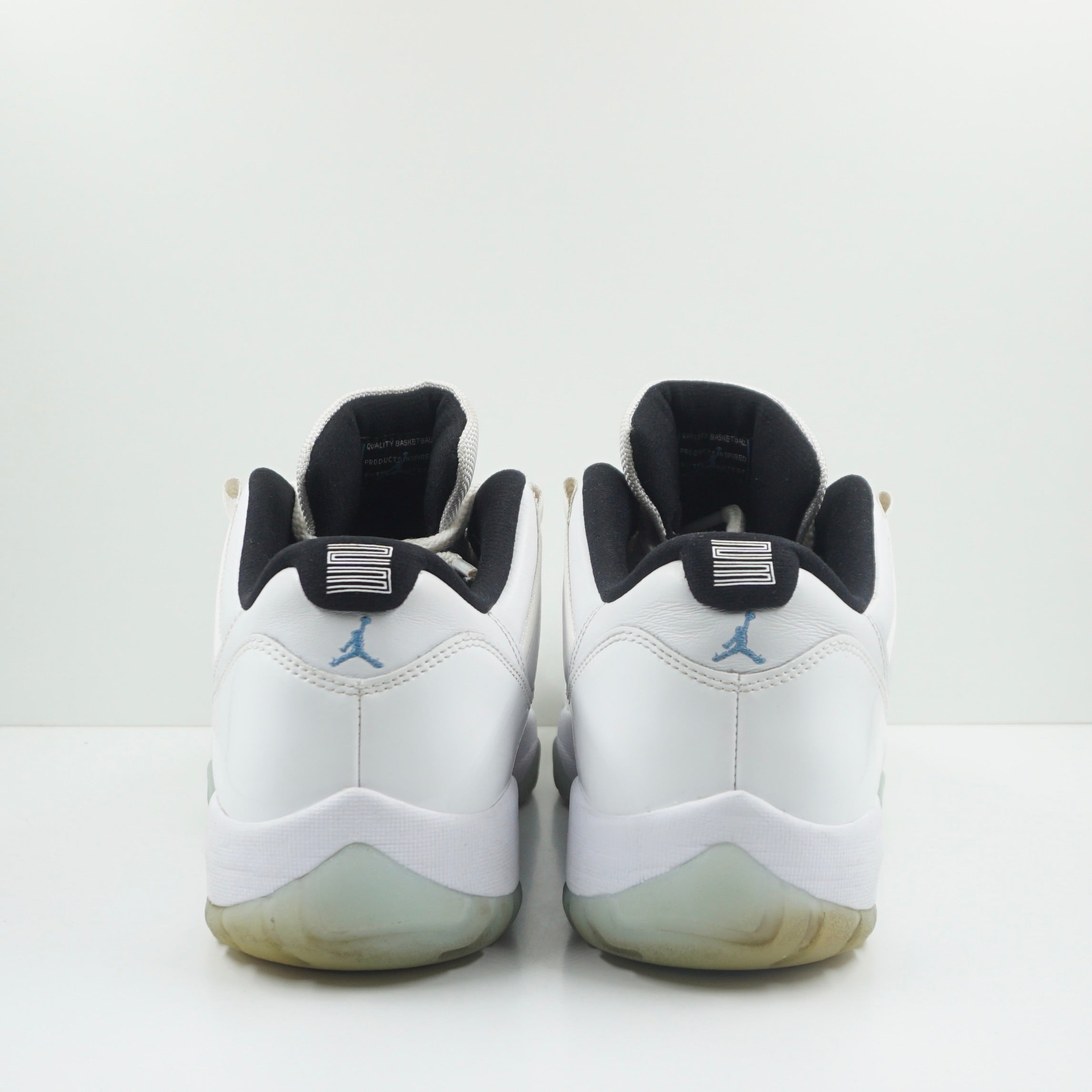 Jordan 11 Retro Low Legend Blue