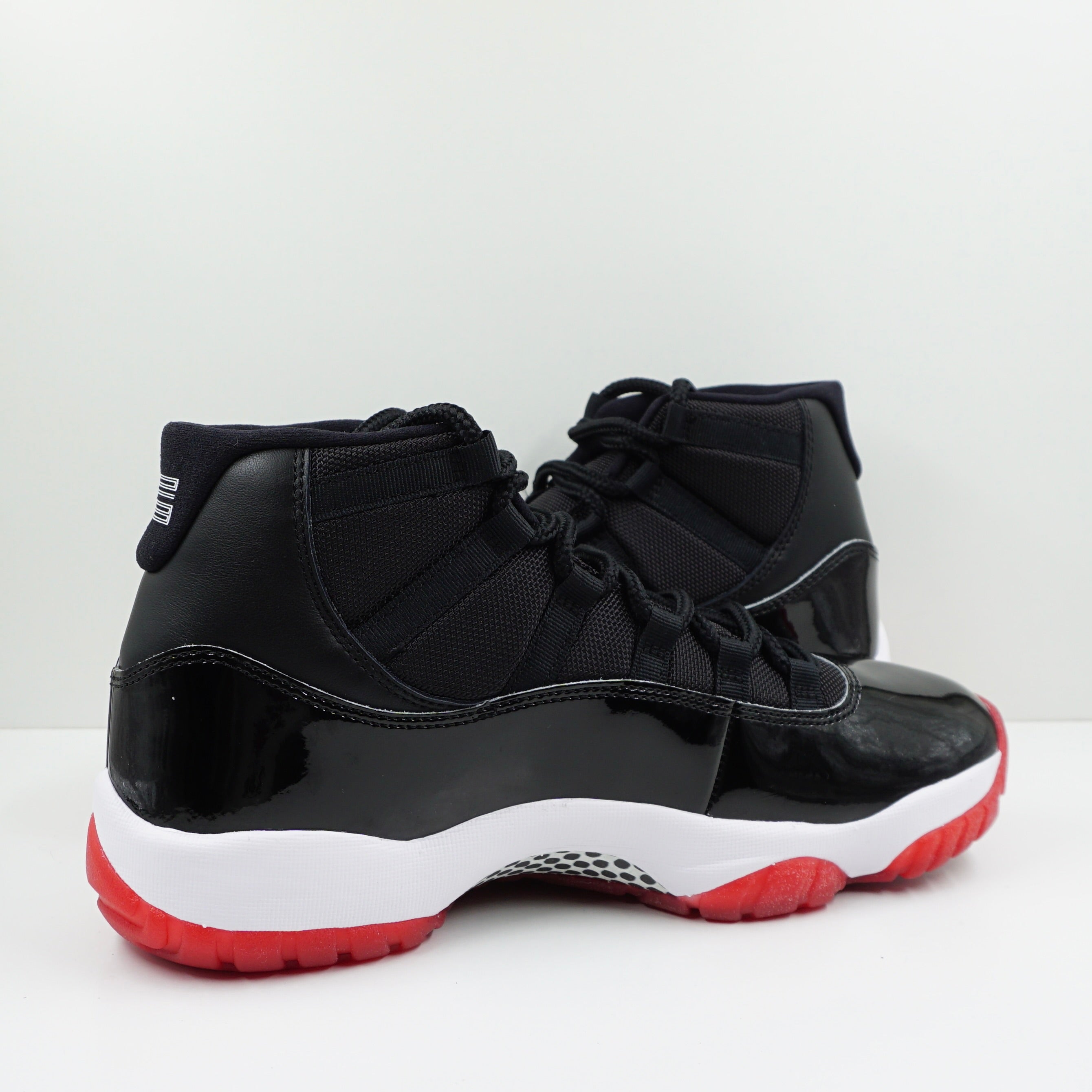 Jordan 11 Retro Playoffs Bred (2019)