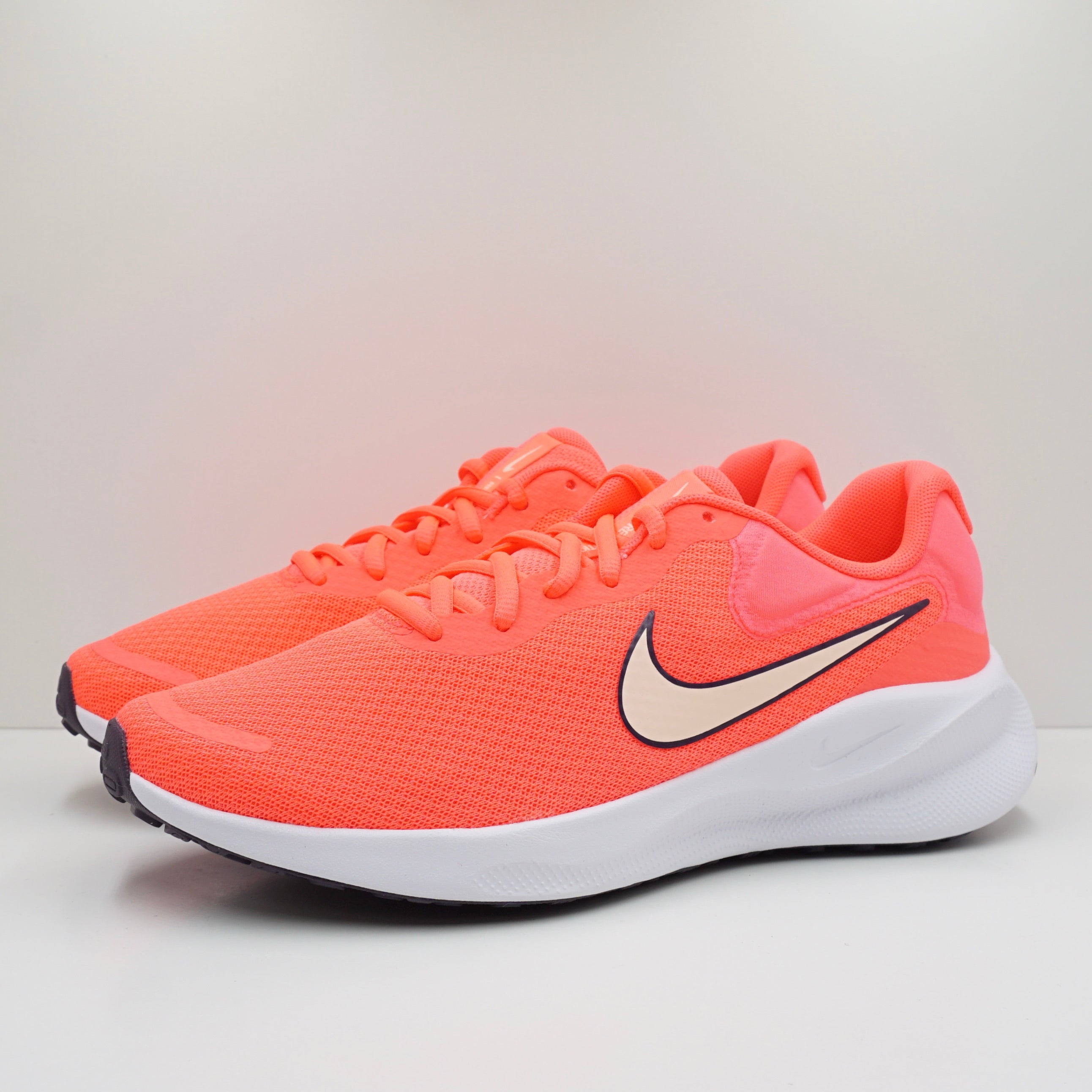 Nike Revolution 7 Hot Punch Dark Raisin Crimson Tint (W)