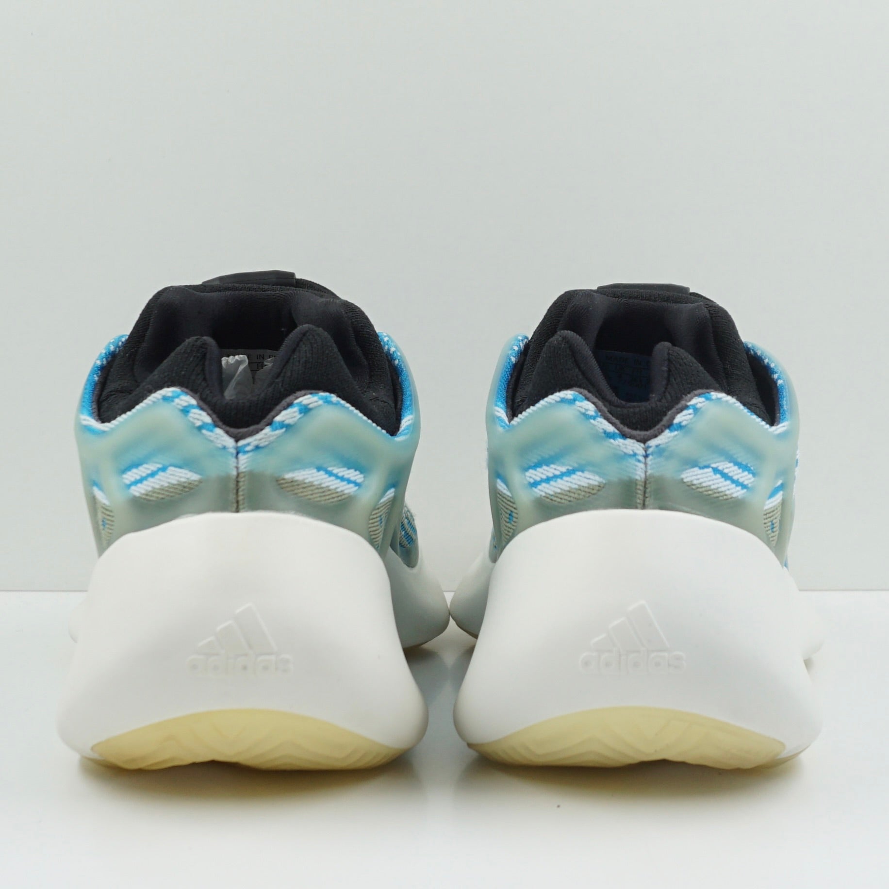 Adidas Yeezy 700 V3 Arzareth