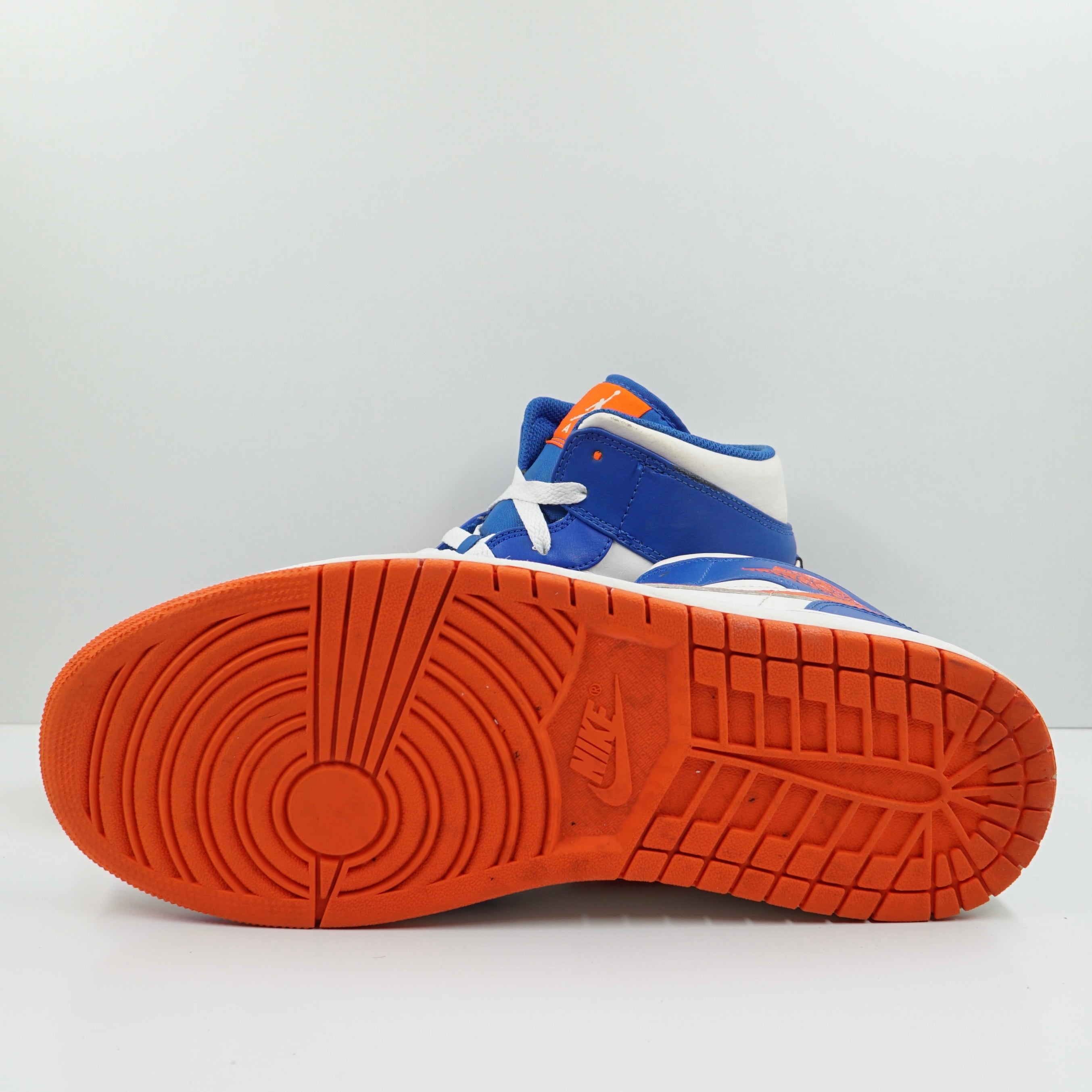 Jordan 1 Mid Knicks