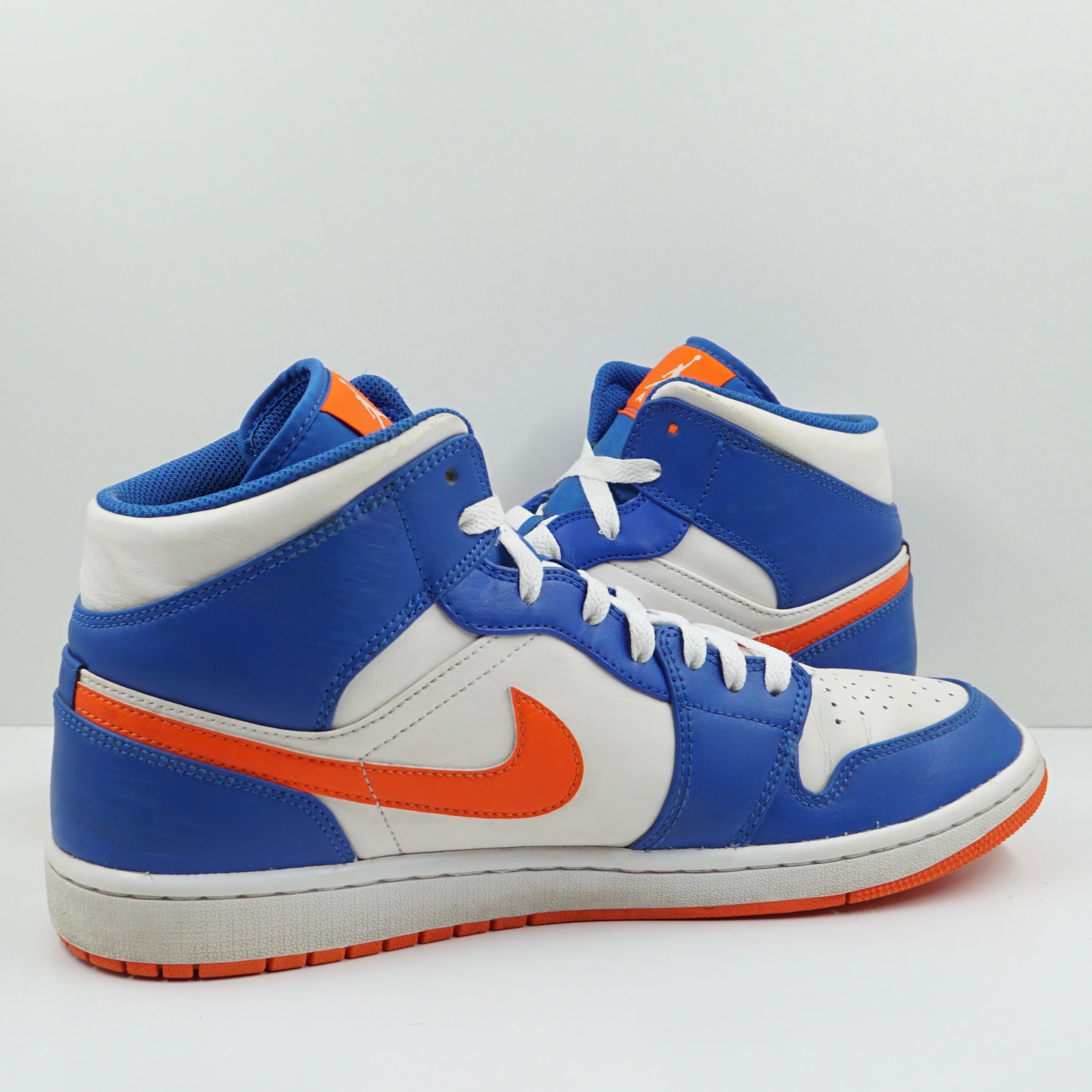 Jordan 1 Mid Knicks
