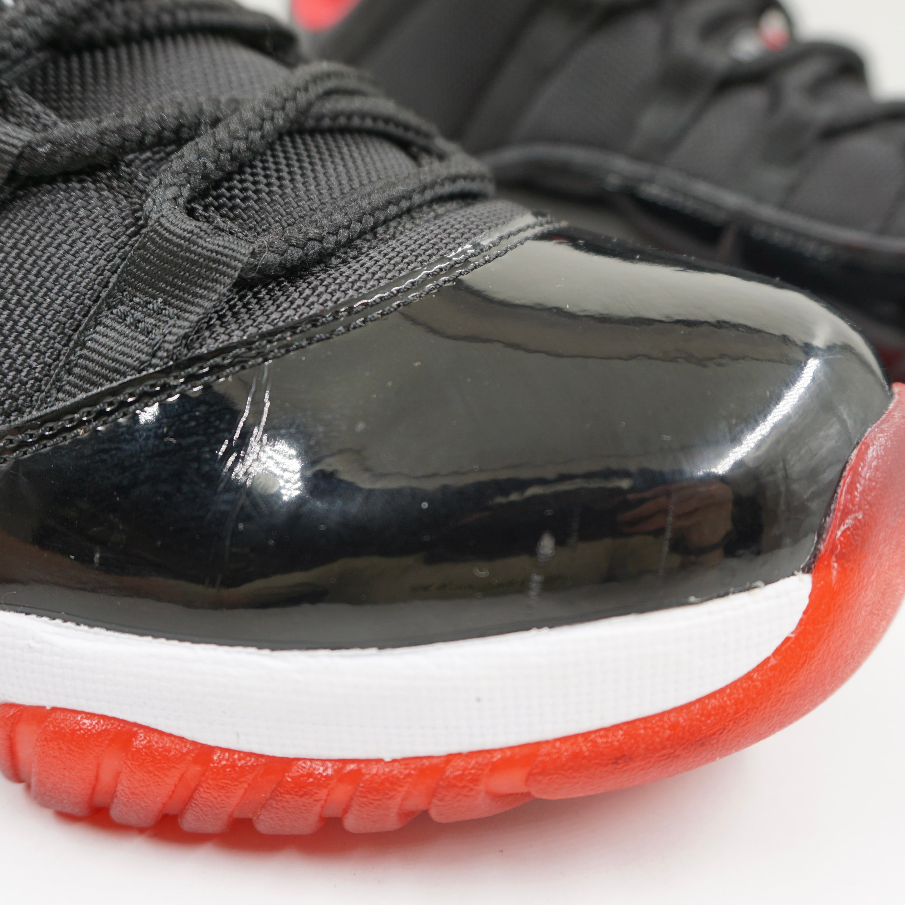Jordan 11 Retro Low Bred
