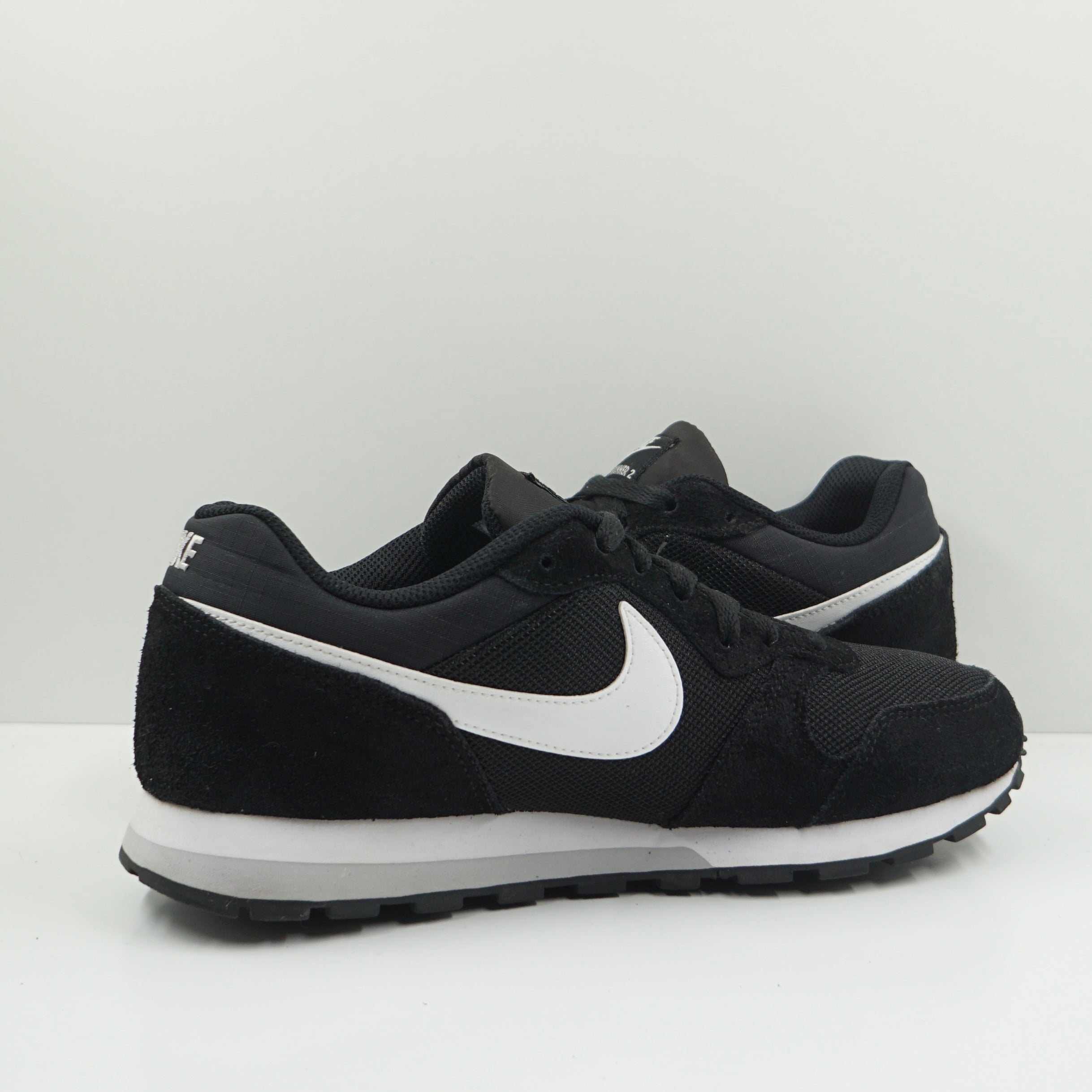 Nike MD Runner 2 Black Wolf Grey White (W)