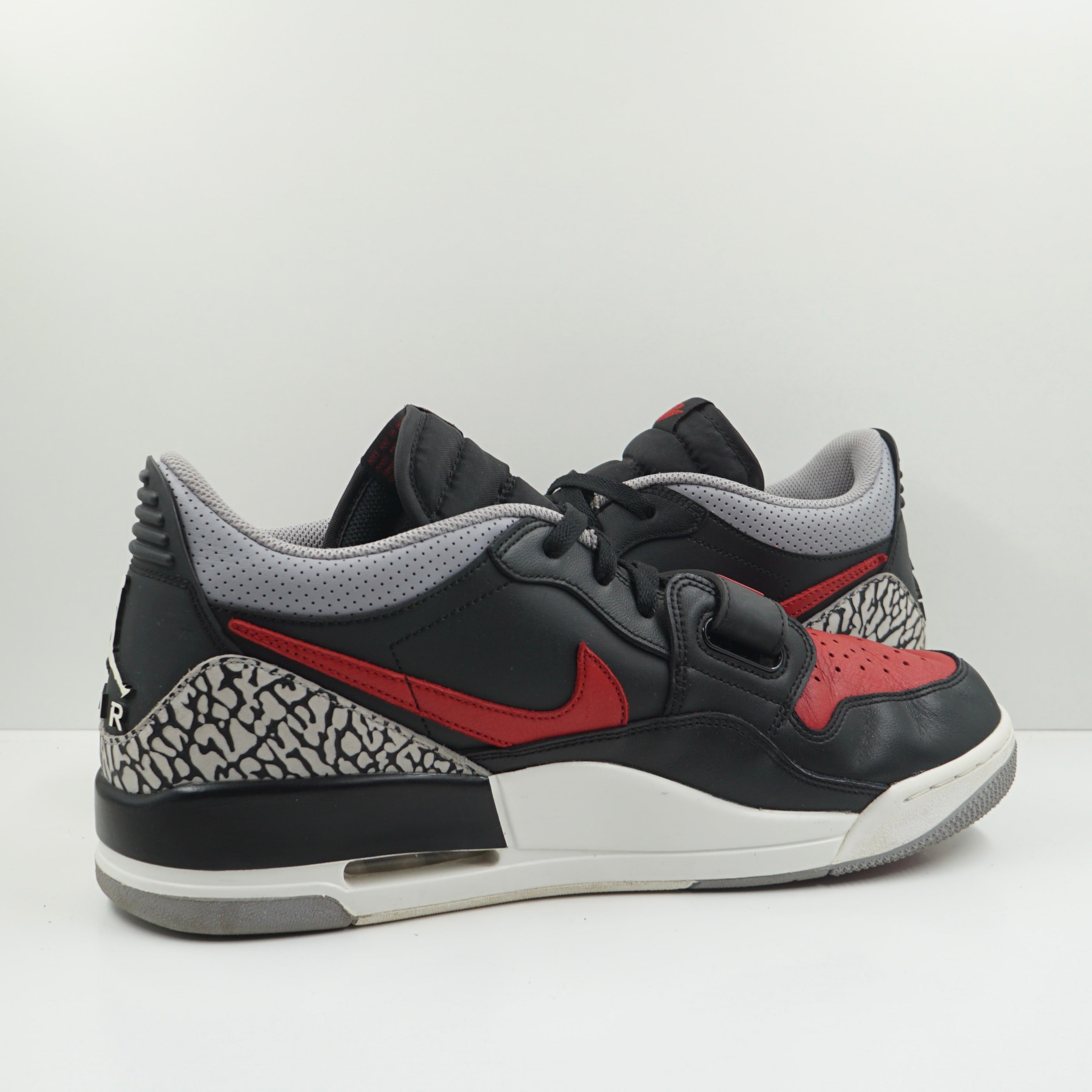 Jordan Legacy 312 Low Bred Cement