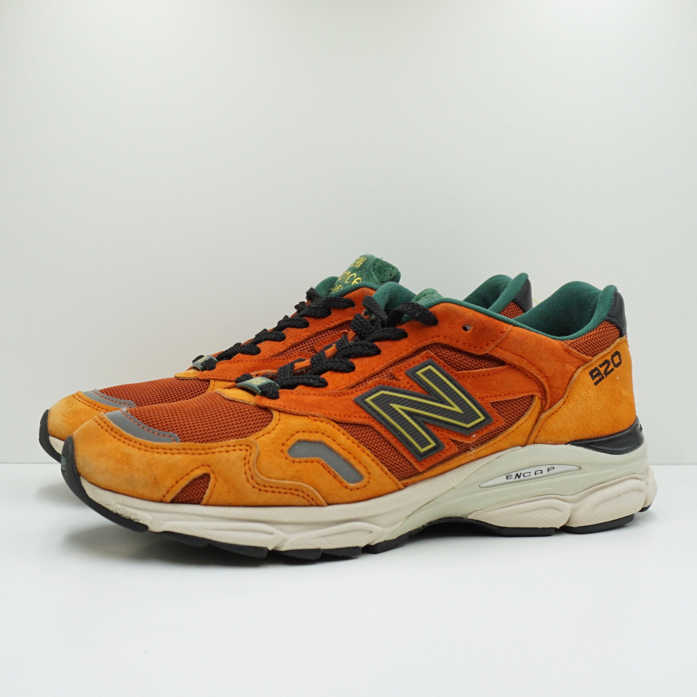 New Balance 920 Sneakersnstuff
