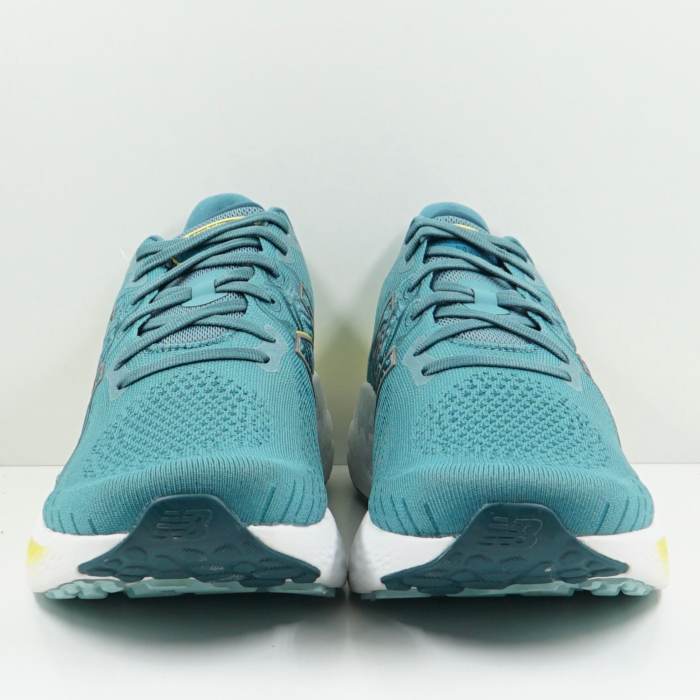 New Balance Fresh Foam Vongo v5 Deep Sea Sulphur Yellow