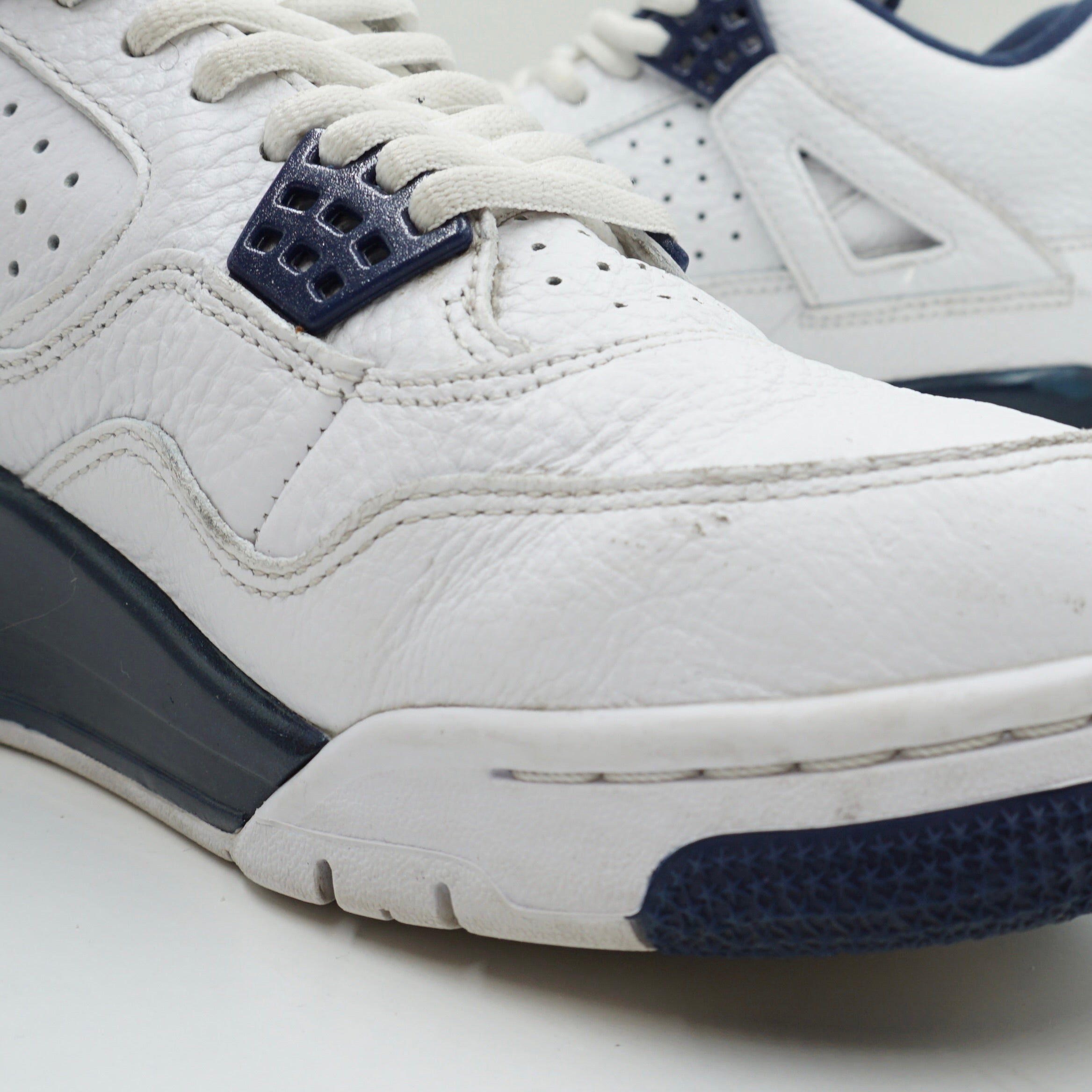 Jordan 4 Retro Columbia (2015)