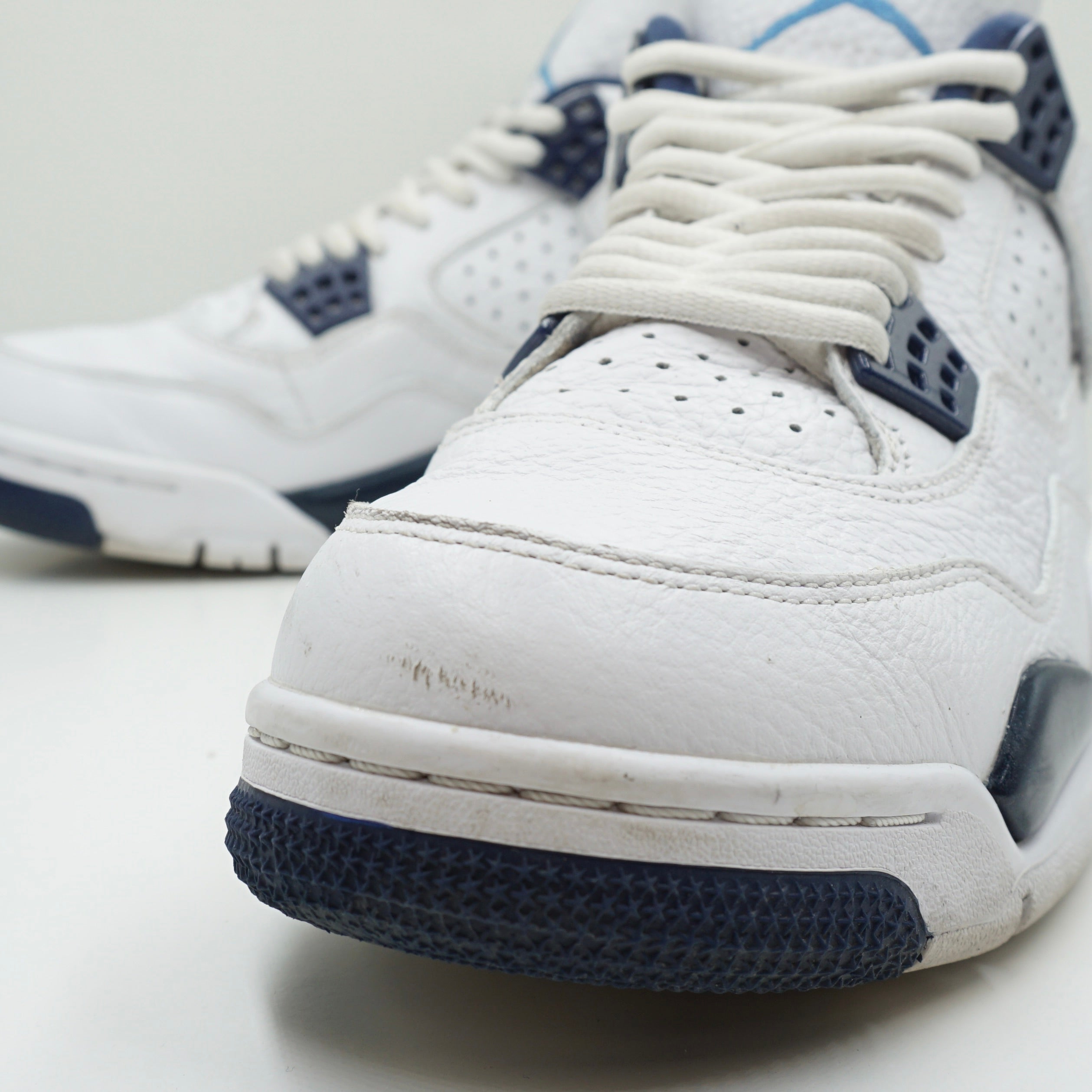 Jordan 4 Retro Columbia (2015)