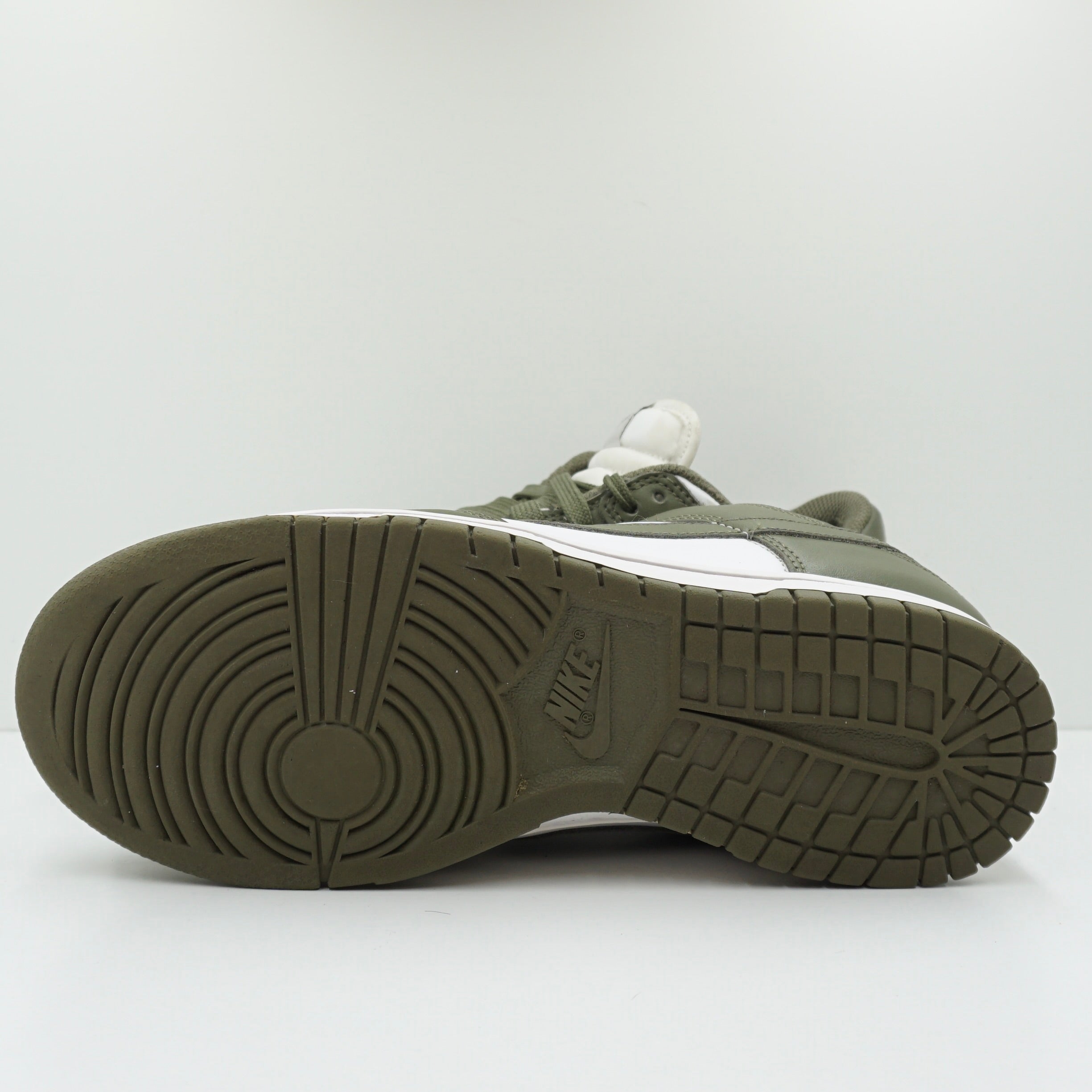 Nike Dunk Low Medium Olive (W)