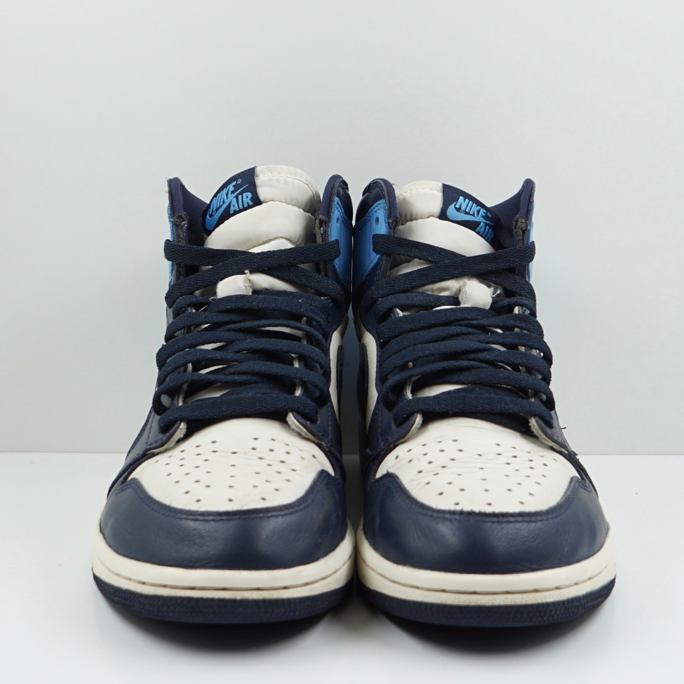 Jordan 1 Retro High Obsidian UNC