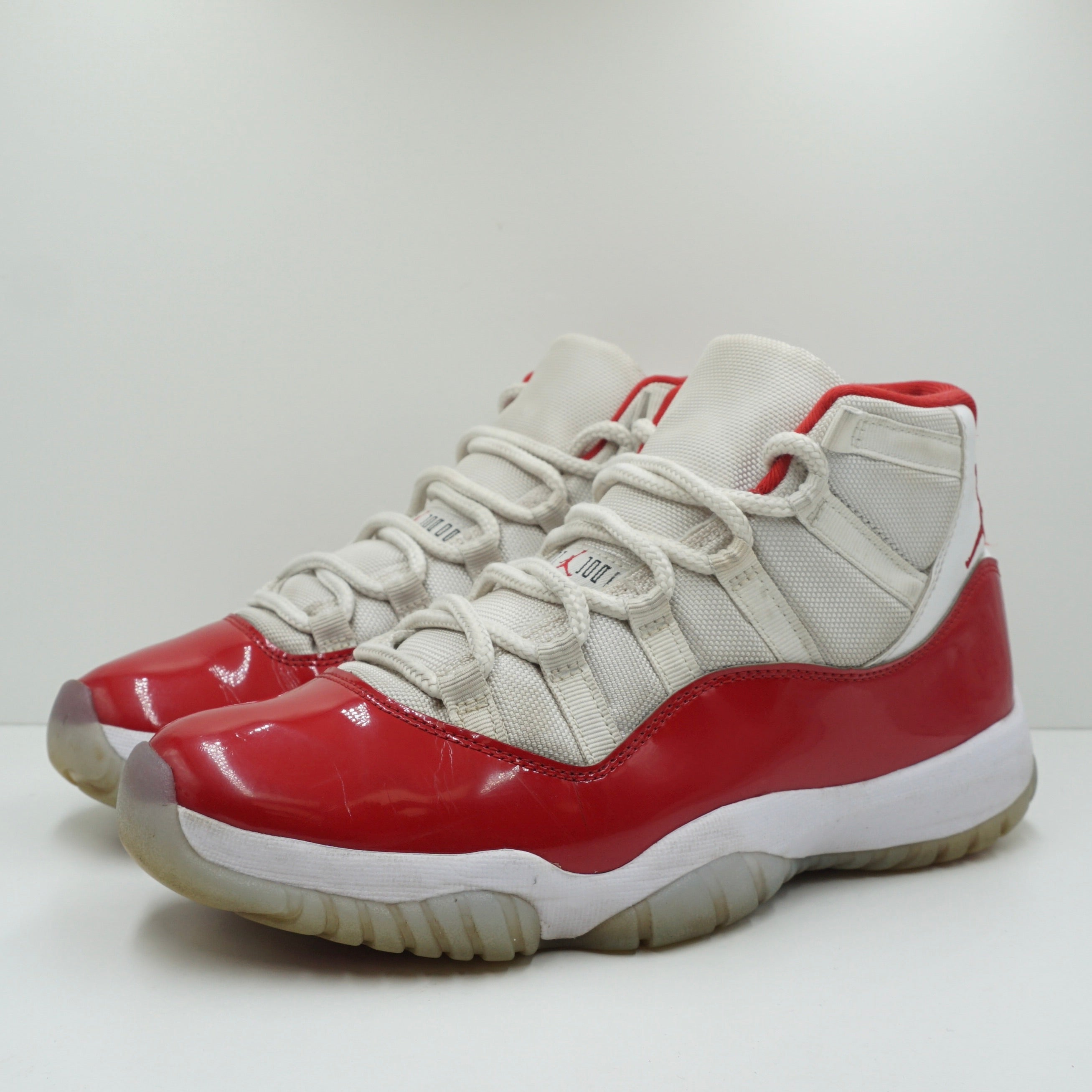 Jordan 11 Retro Cherry (2022)