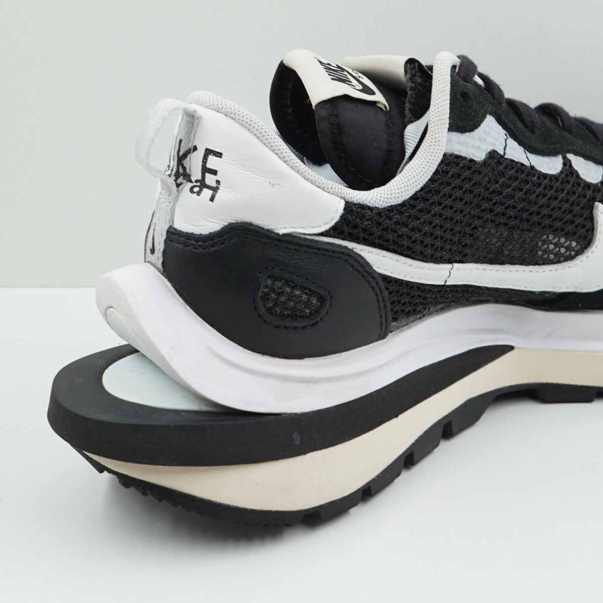Nike Vaporwaffle Sacai Black White