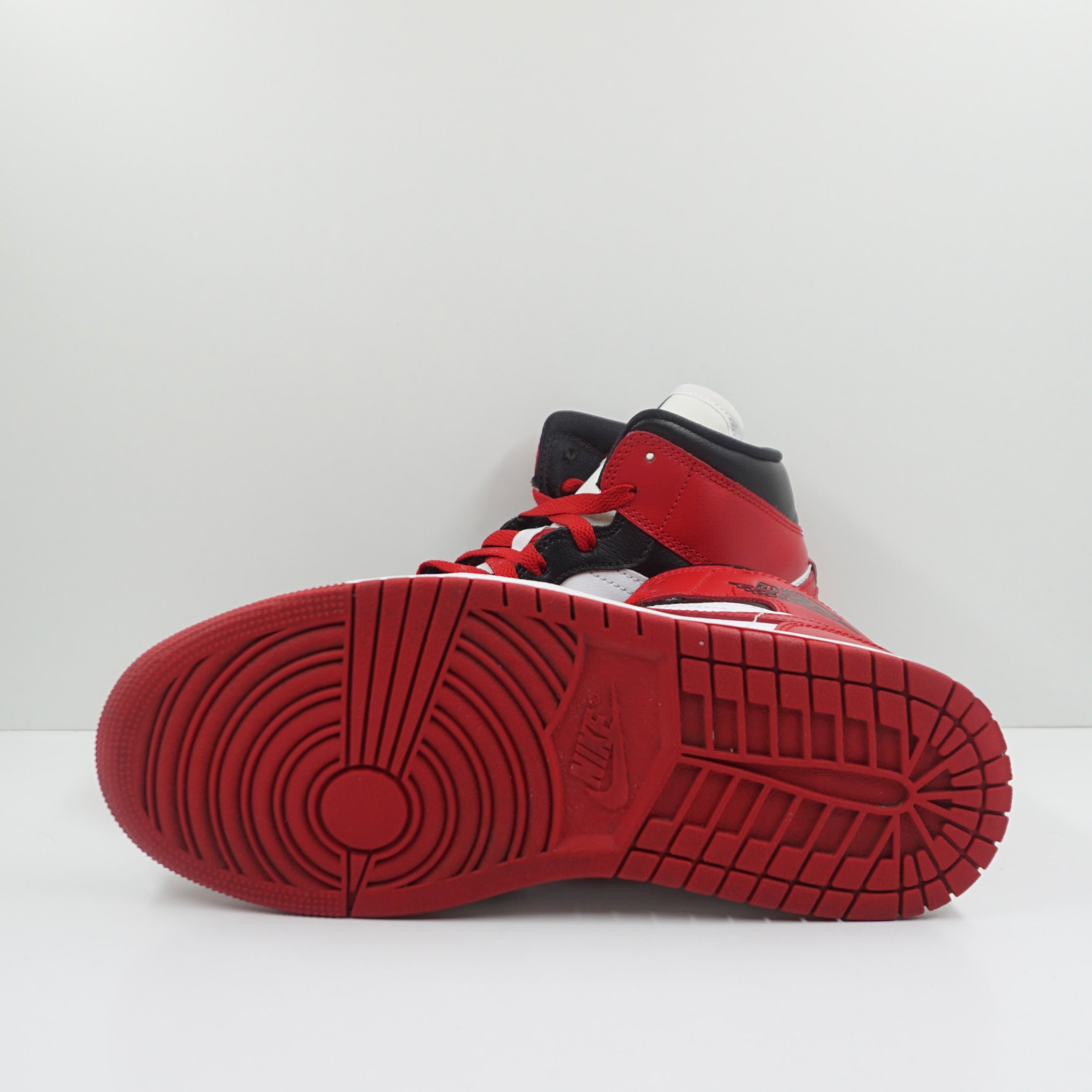 Jordan 1 Mid Alternate Bred Toe (W)